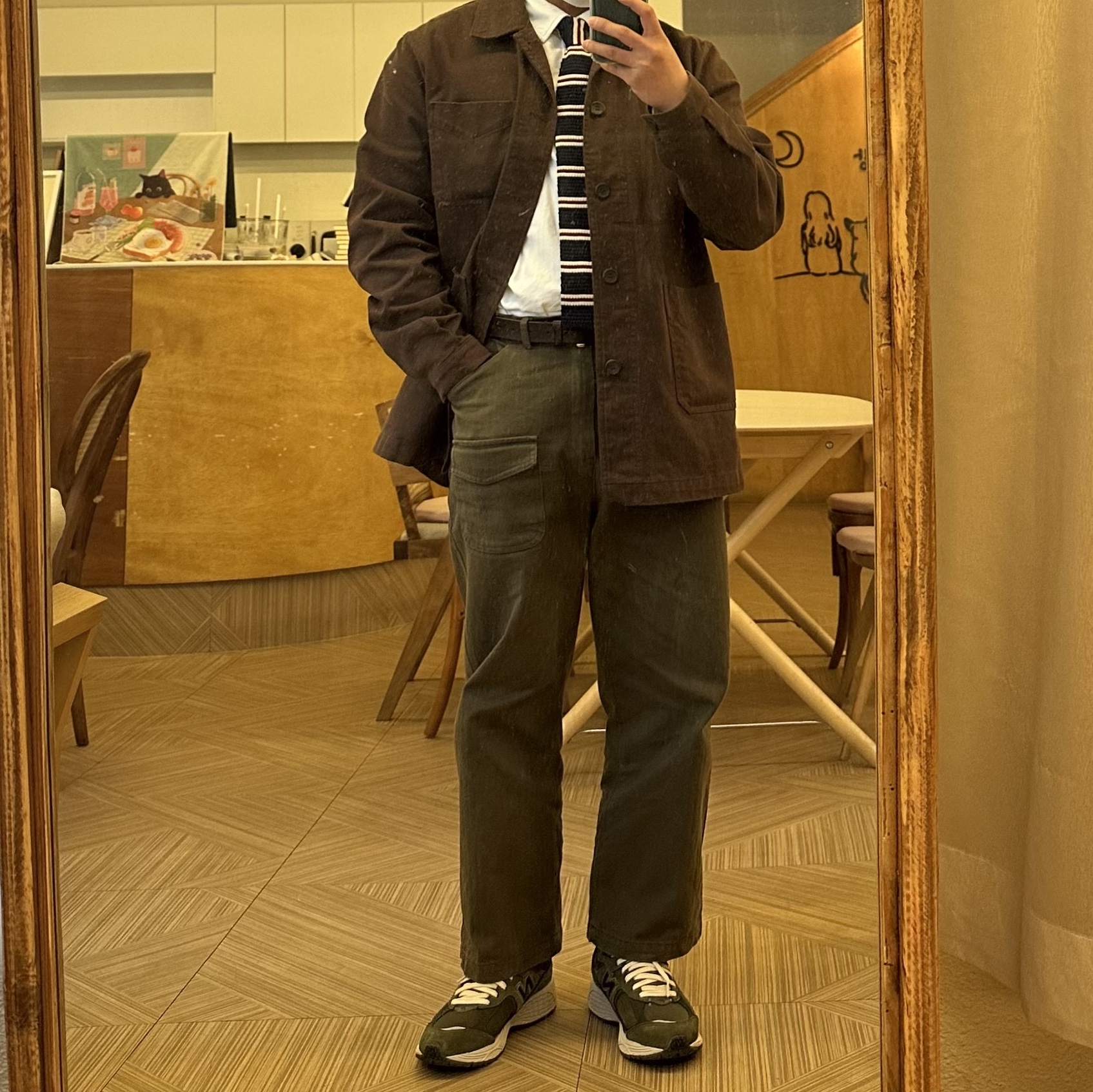 New Balance 2002R Grape Leaf 착용 스타일