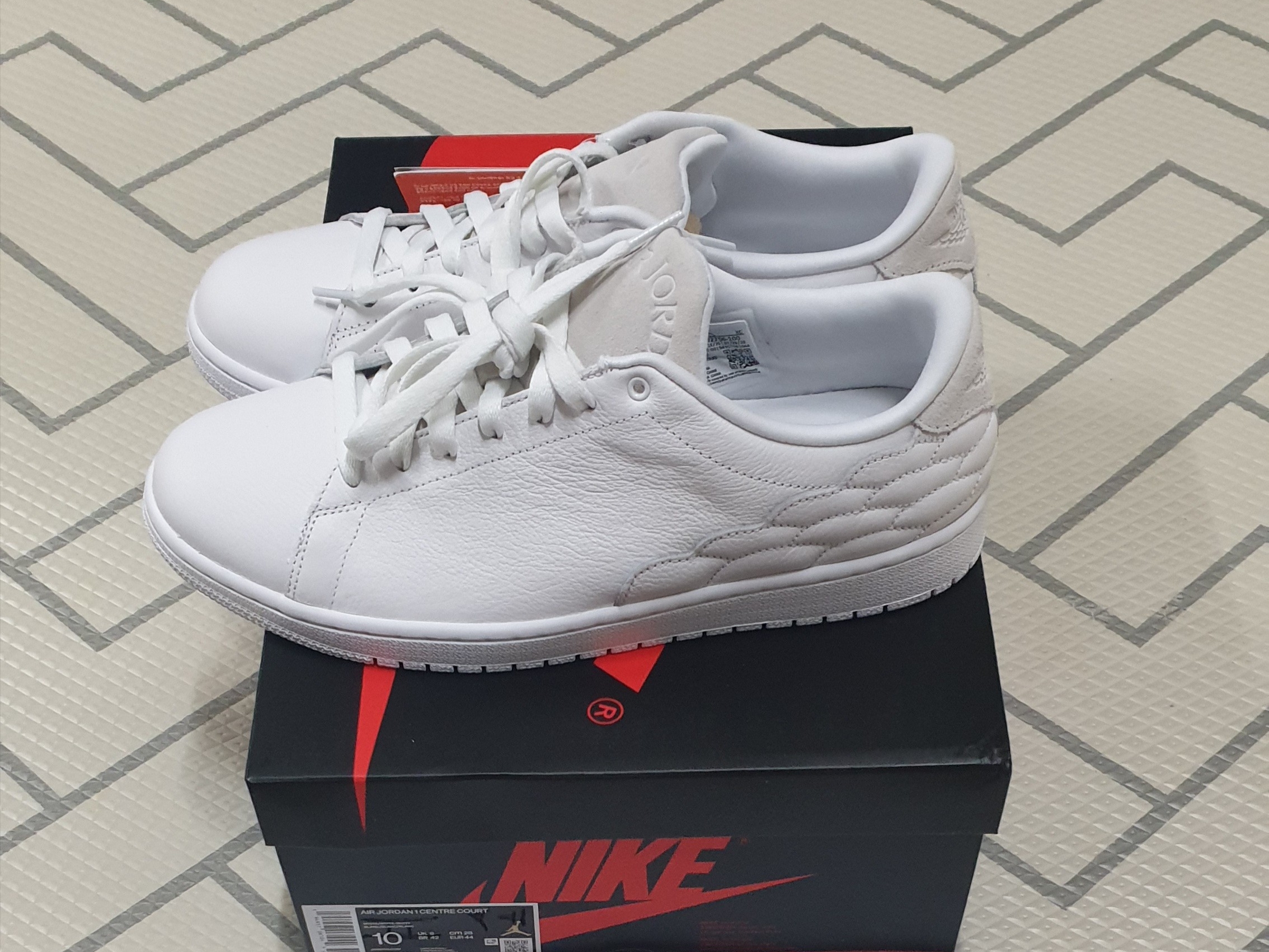 Jordan 1 Centre Court White On White 착용 스타일