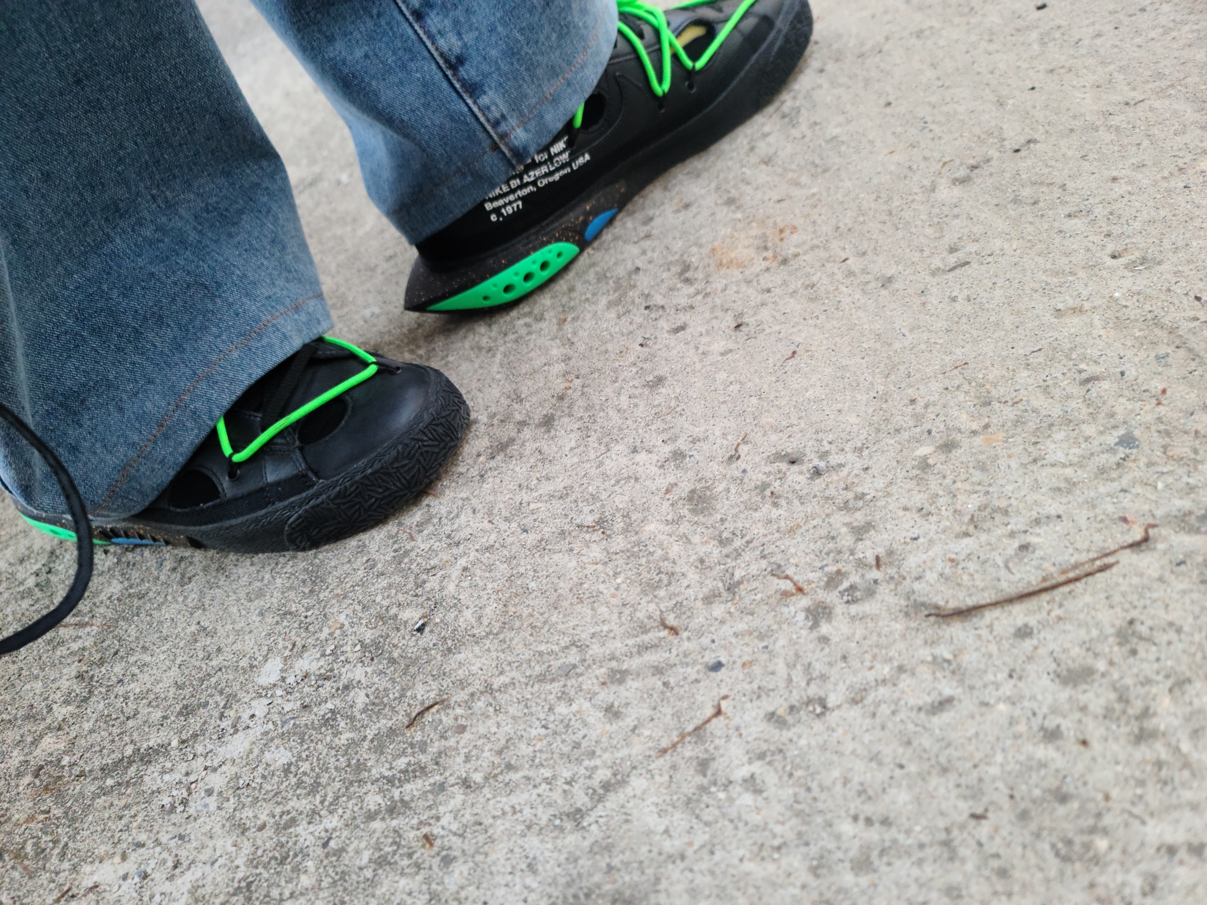 Nike x Off-White Blazer Low '77 Black and Electro Green, Nike x Drake Nocta NRG AU L91 Cap 착용 스타일 - 1