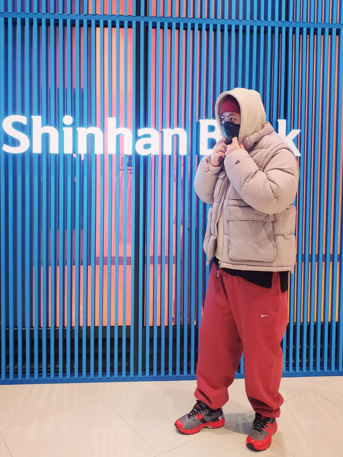 Nike NRG Solo Swoosh Fleece Pants Cedar - US/EU, Asics HS2-S Gel-MC Plus Classic Red 착용 스타일 - 2