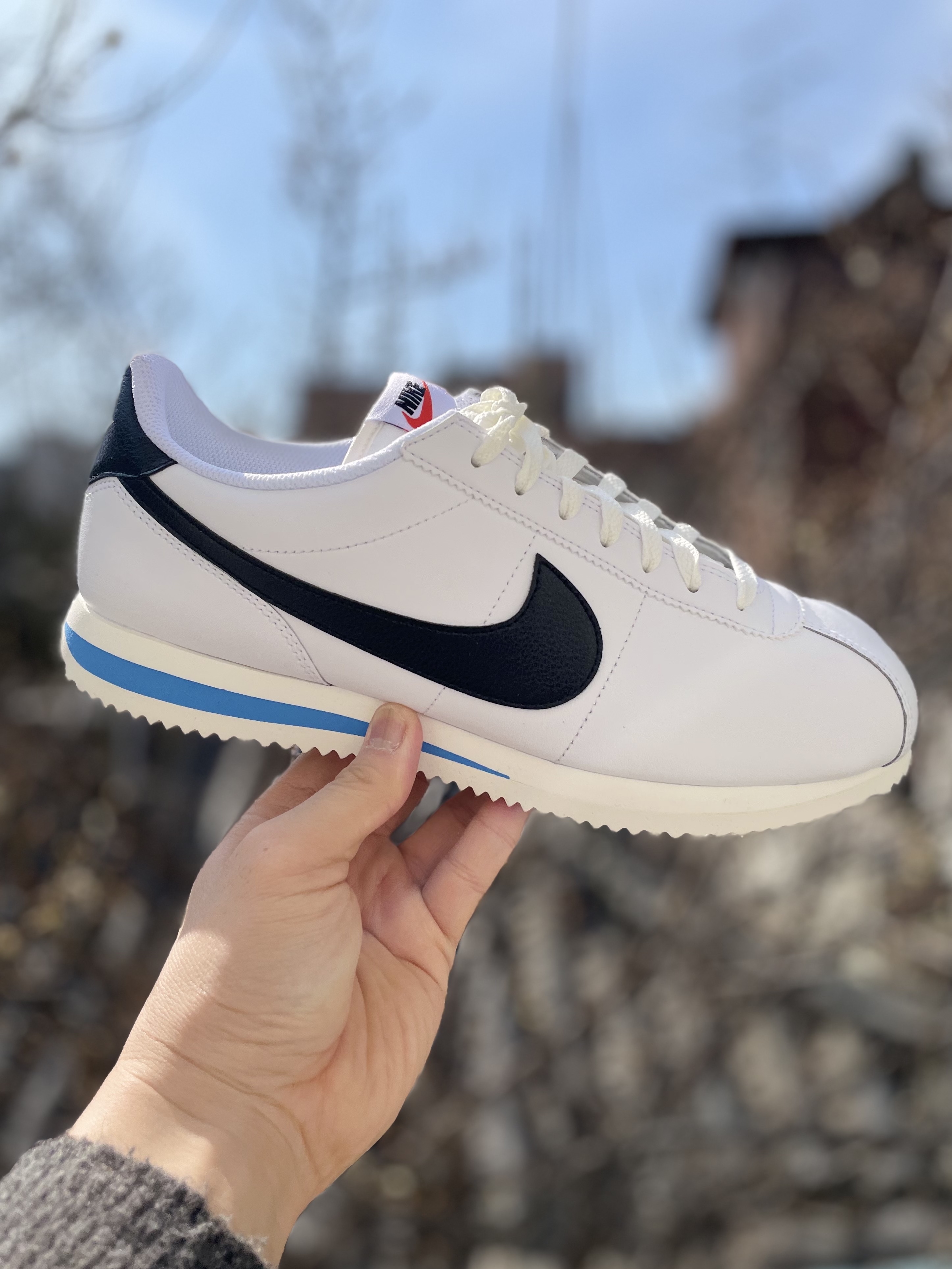 Nike Cortez White and Black 착용 스타일
