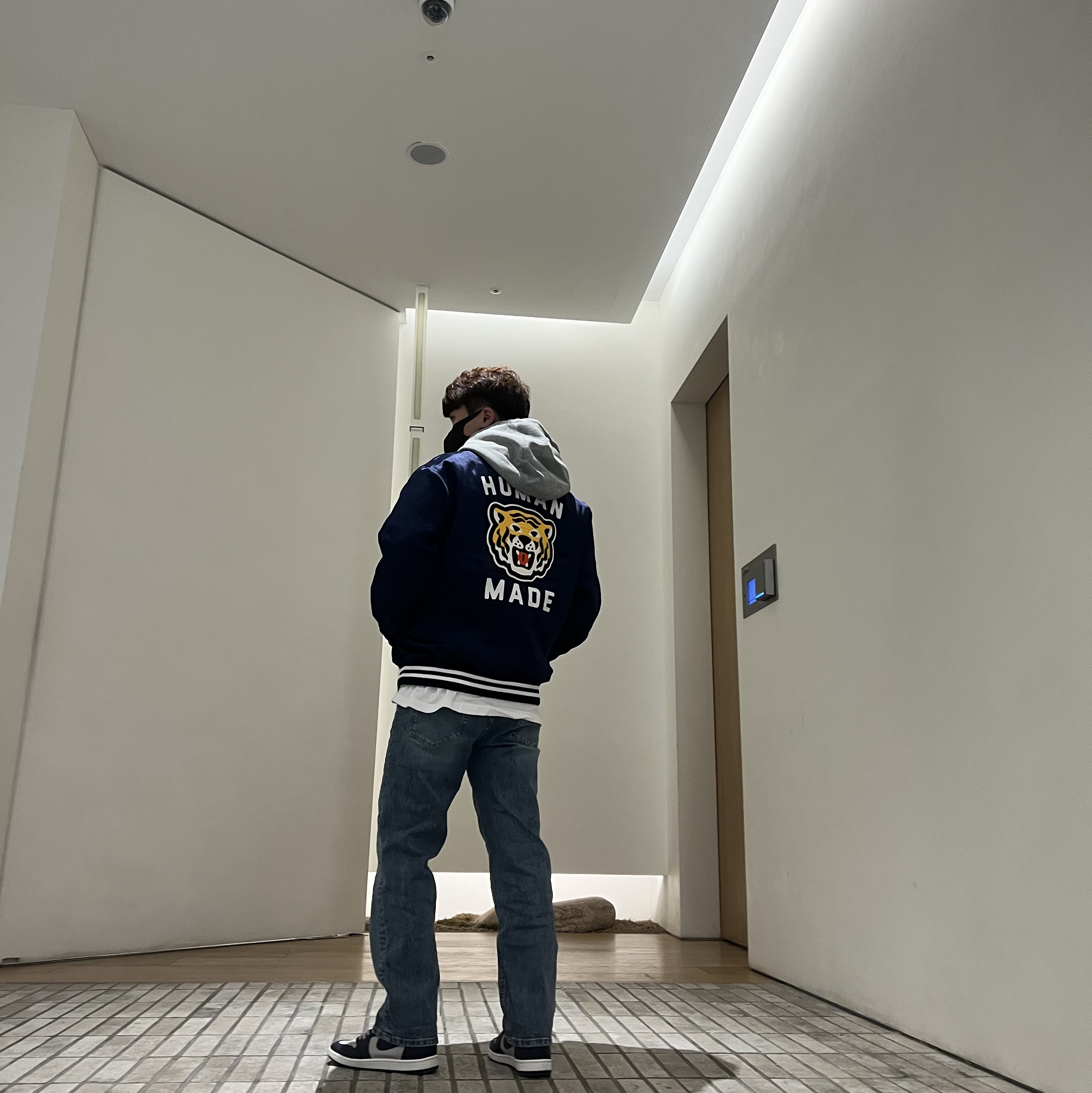 Human Made Stadium Jacket Navy, Jordan 1 High 85 College Navy 착용 스타일