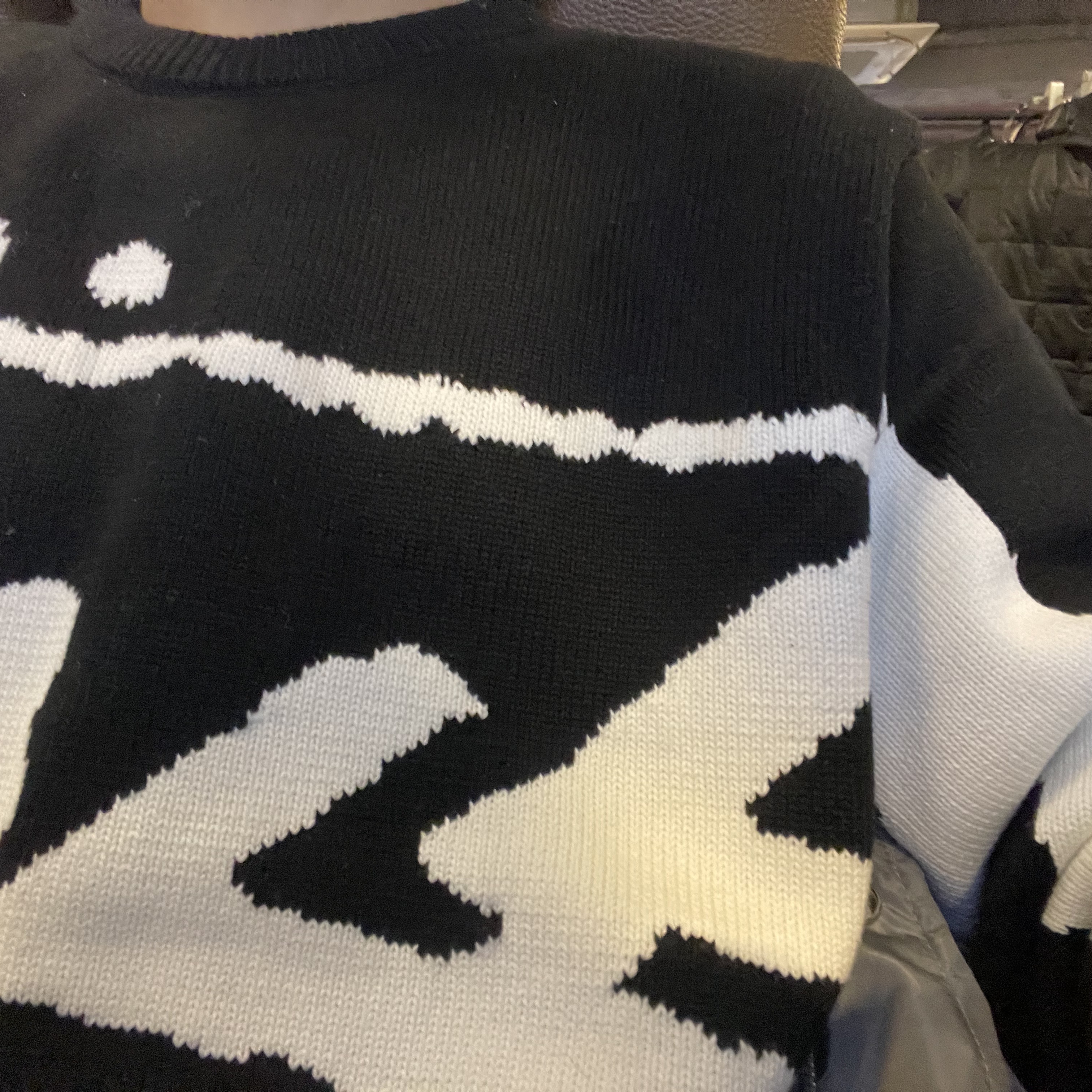 Stussy Stock Sweater Black 착용 스타일
