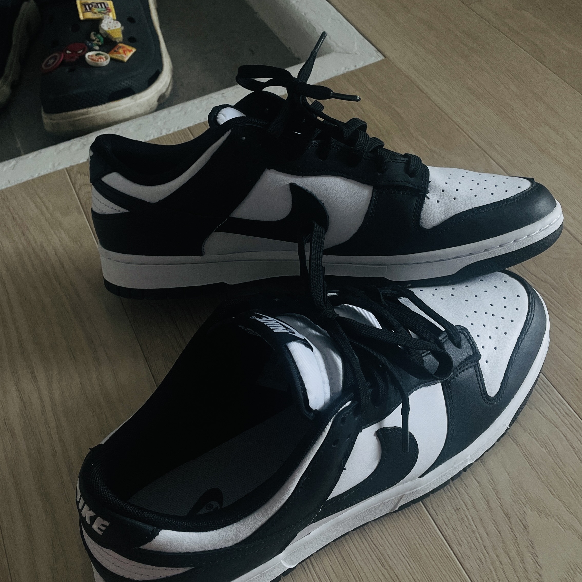Nike Dunk Low Retro Black 착용 스타일 - 1