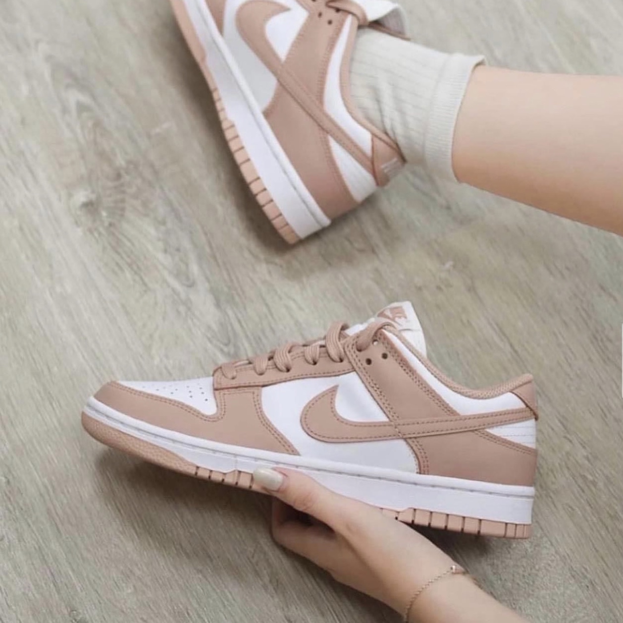 (W) Nike Dunk Low Rose Whisper 착용 스타일 - 4