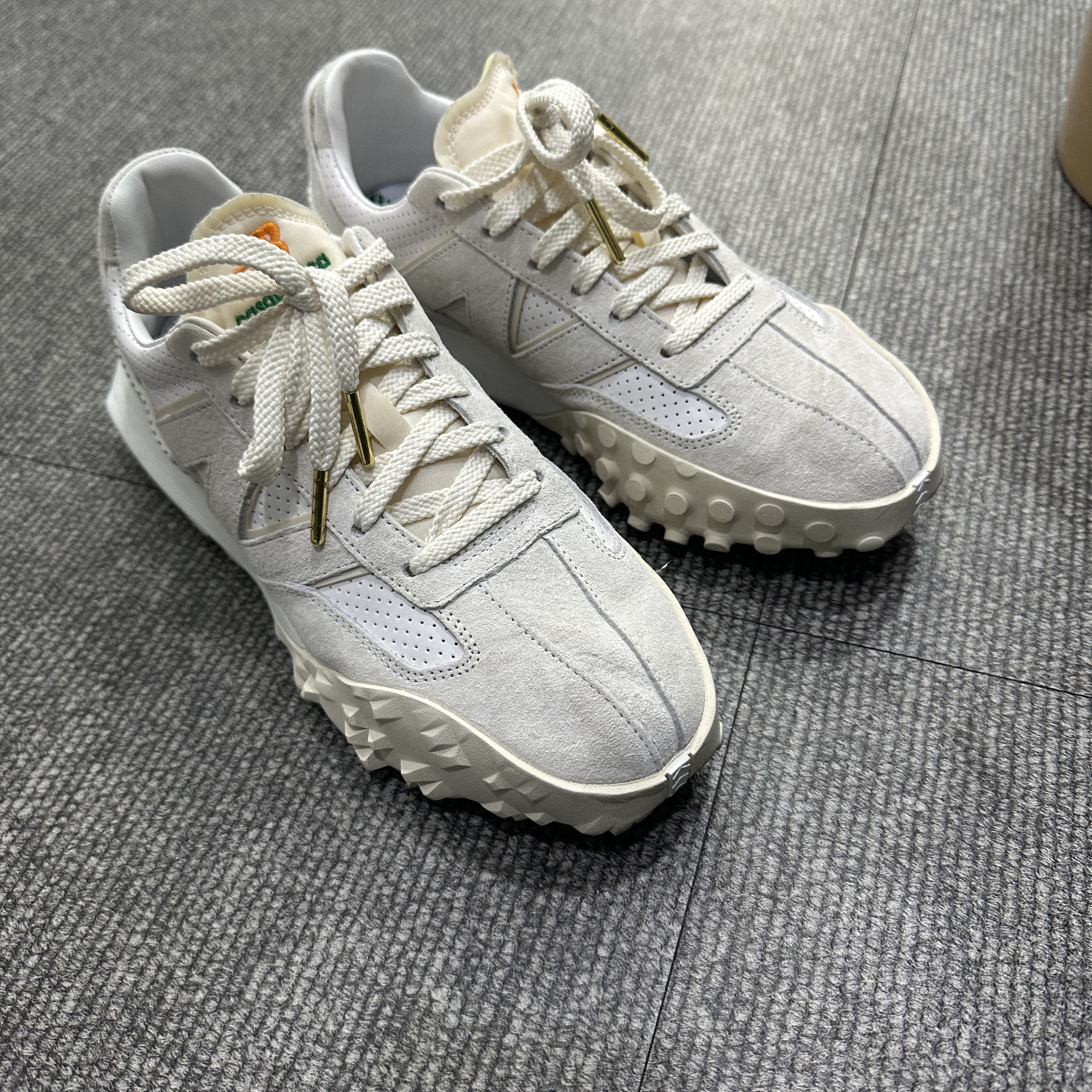 New Balance x Casablanca XC-72 Marshmallow Brilliant White 착용 스타일