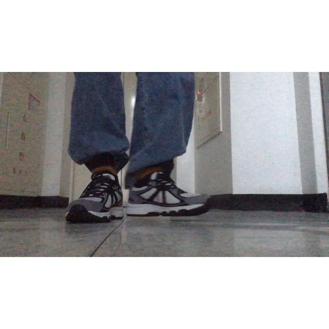 Asics Gel-Venture 6 SPS Glacier Grey 착용 스타일 - 1