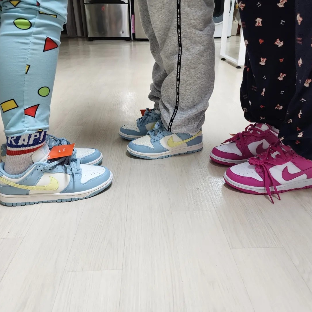 (W) Nike Dunk Low Sail Citron Tint 착용 스타일 - 2