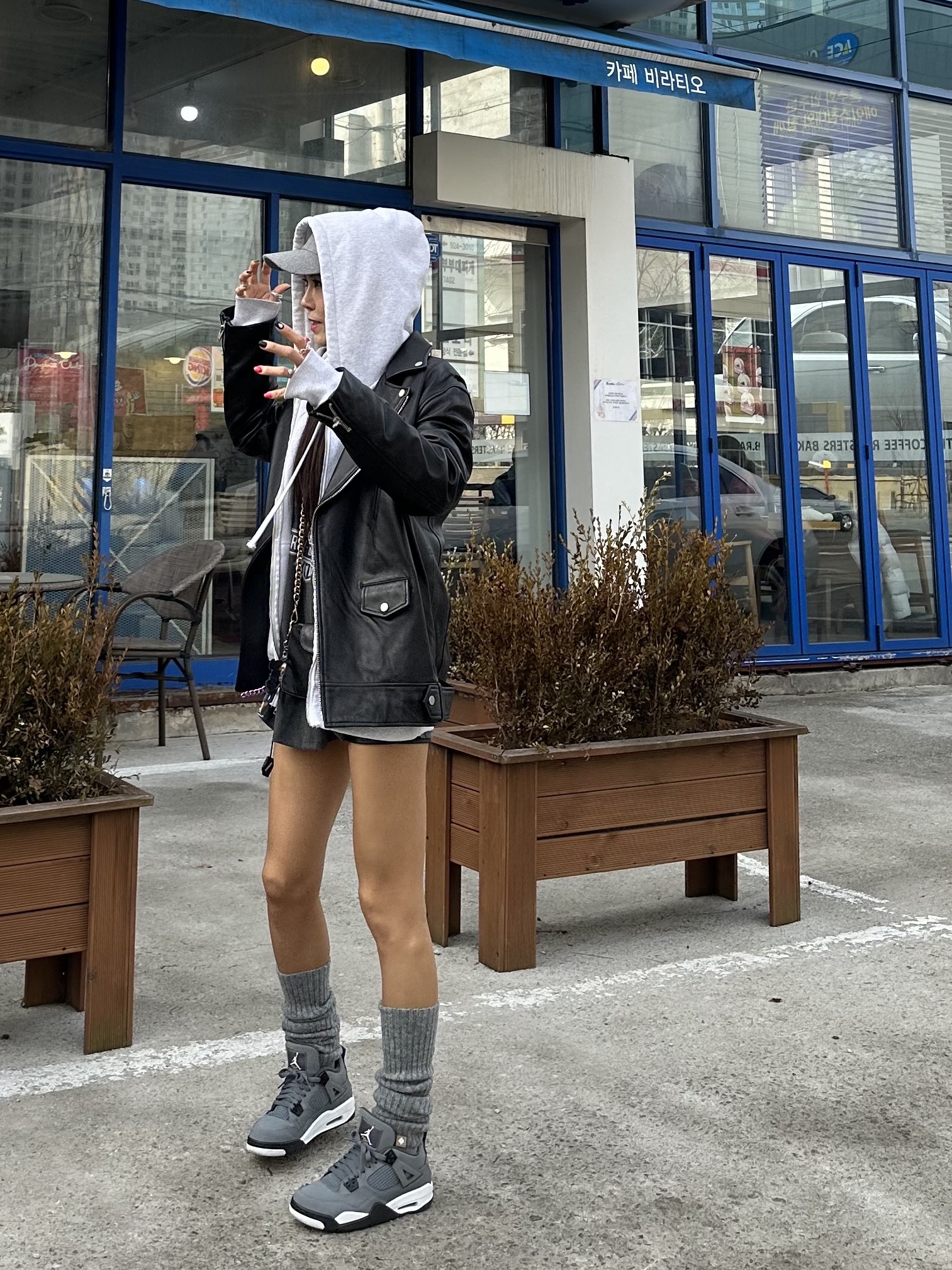 Jordan 4 Retro Cool Grey 2019, Stussy World Tour Zip Hoodie Ash Heather 2022 착용 스타일 - 1