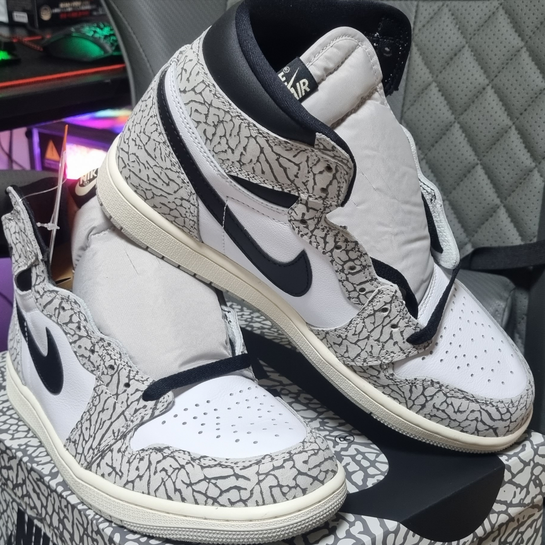 Jordan 1 Retro High OG White Cement 착용 스타일