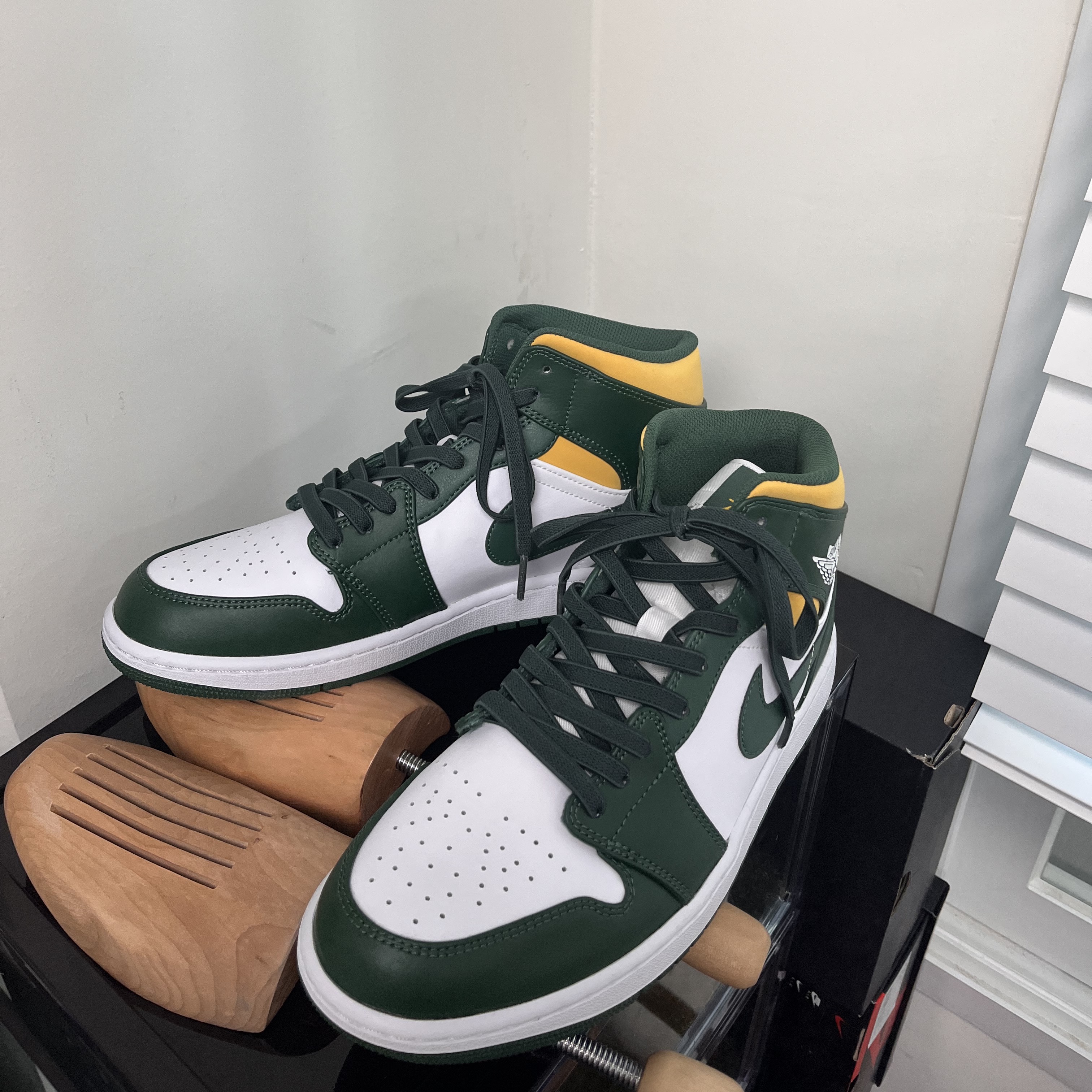 Jordan 1 Mid Sonics 2021 착용 스타일
