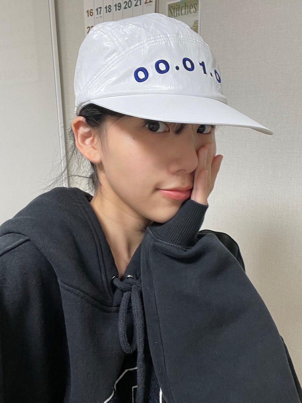 Opening Project Numbering Camp Cap Off White 착용 스타일 - 2