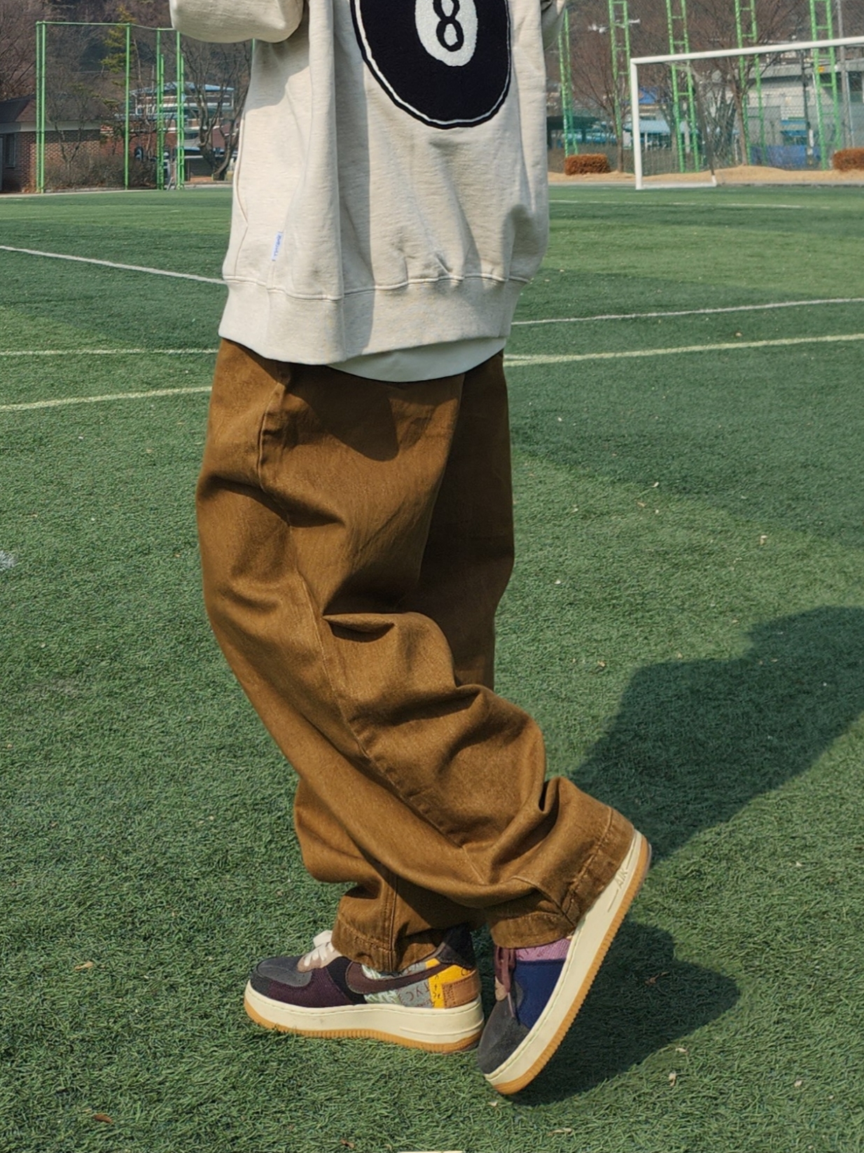 Nike x Travis Scott Air Force 1 Low Cactus Jack 착용 스타일 - 3