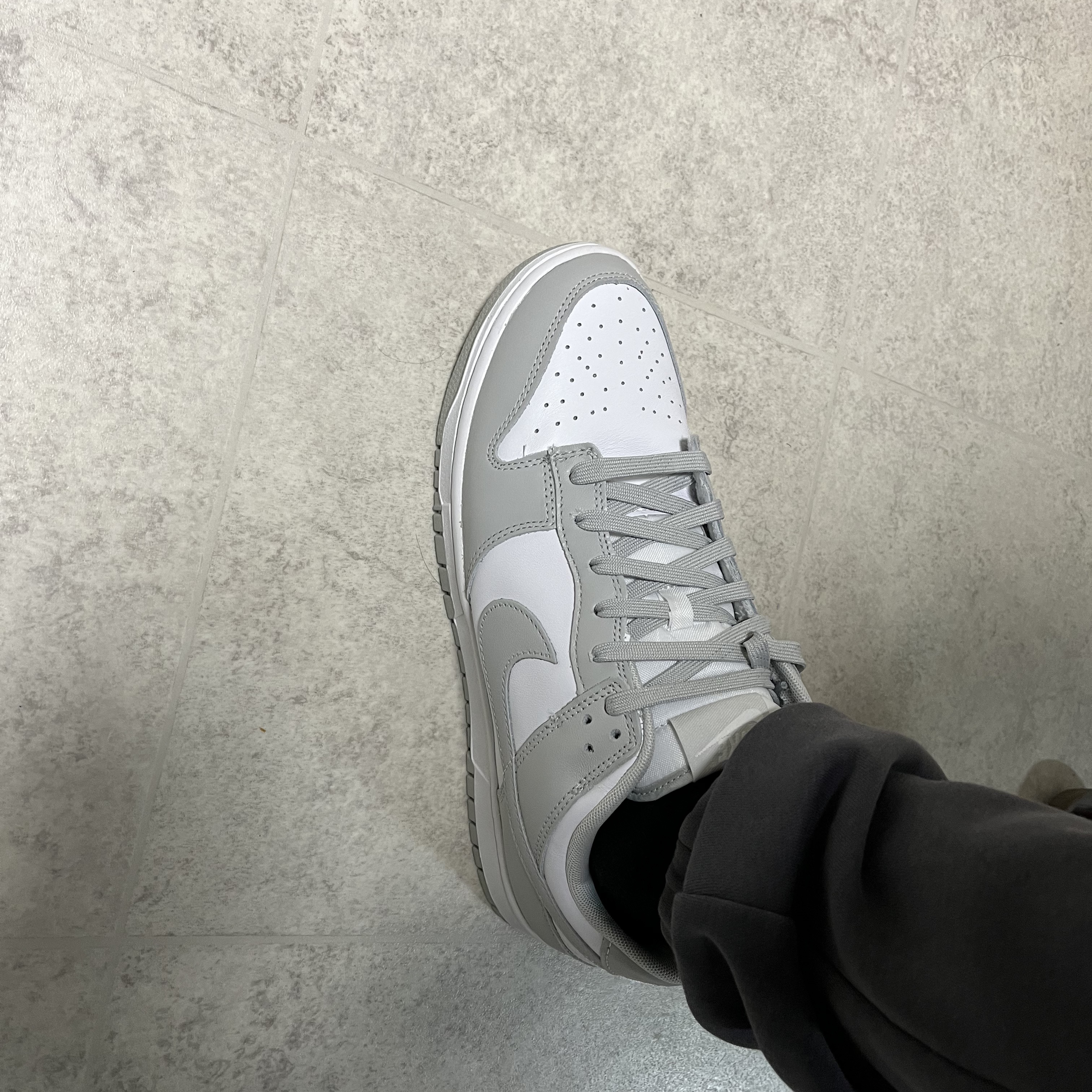 Nike Dunk Low Retro Grey Fog 착용 스타일 - 2