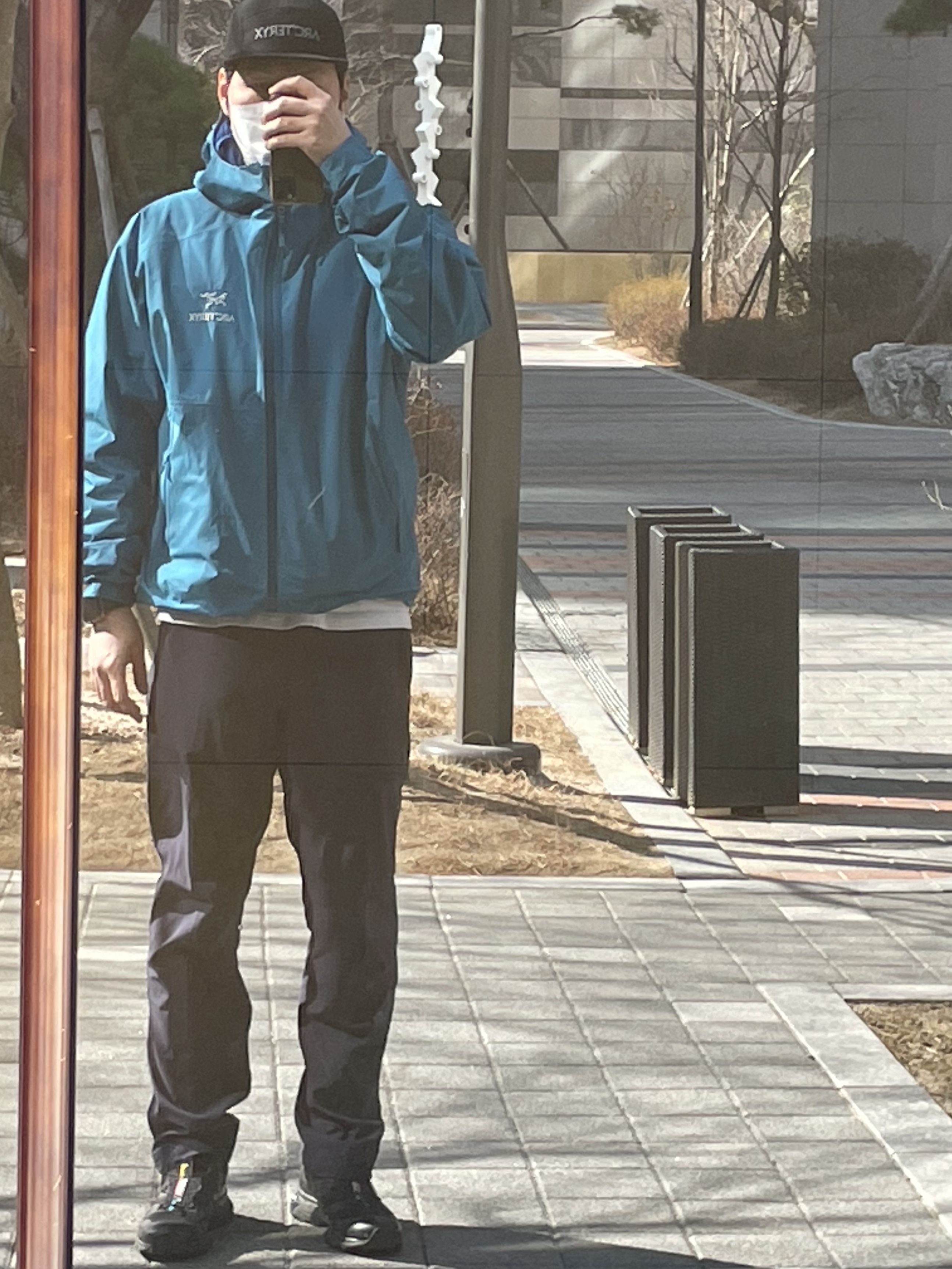 Arc'teryx Atom LT Hoody Fluidity, Arc'teryx Zeta SL Jacket Frenetic 착용 스타일