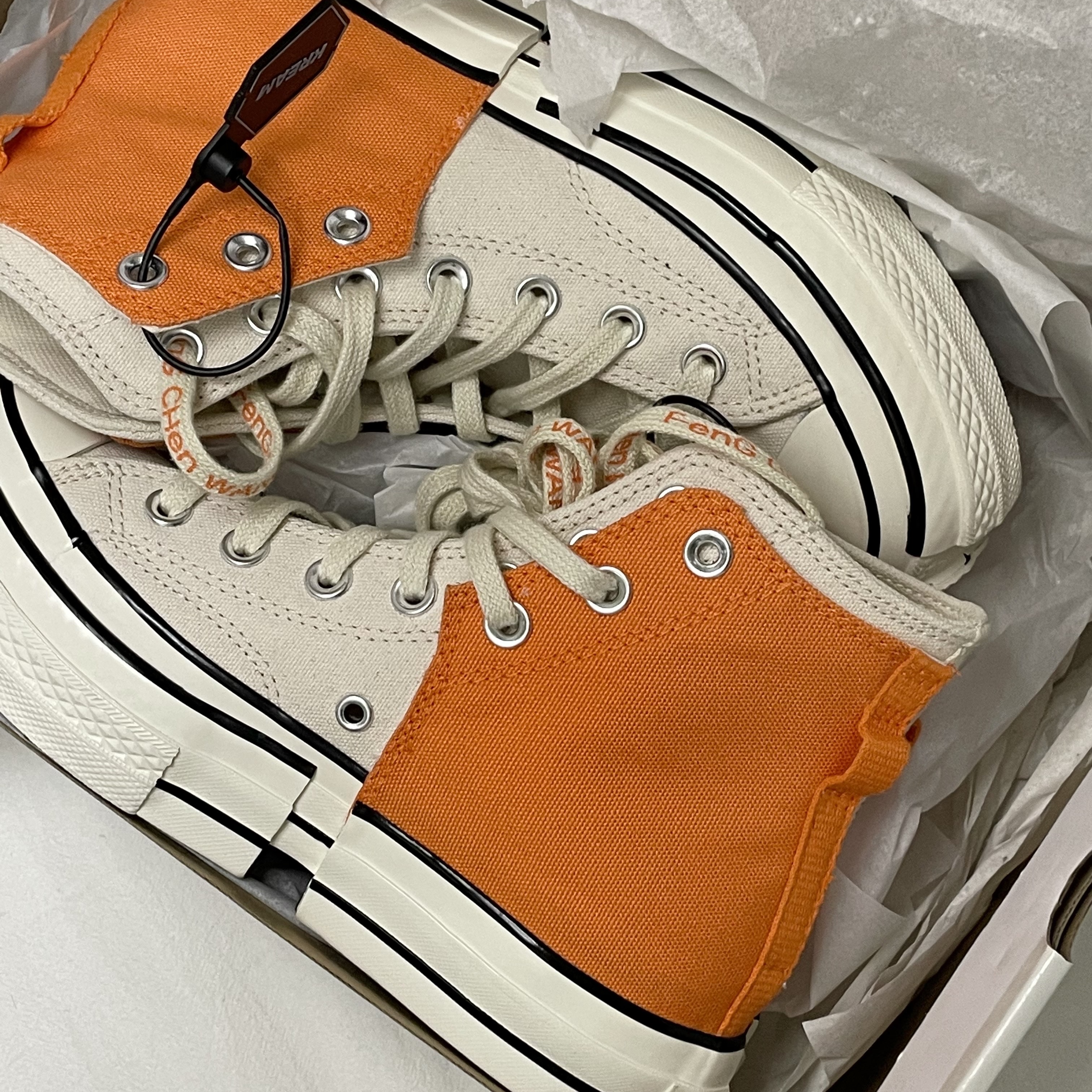 Converse x Feng Chen Wang Chuck 70 2-in-1 Persimmon Orange 착용 스타일 - 1