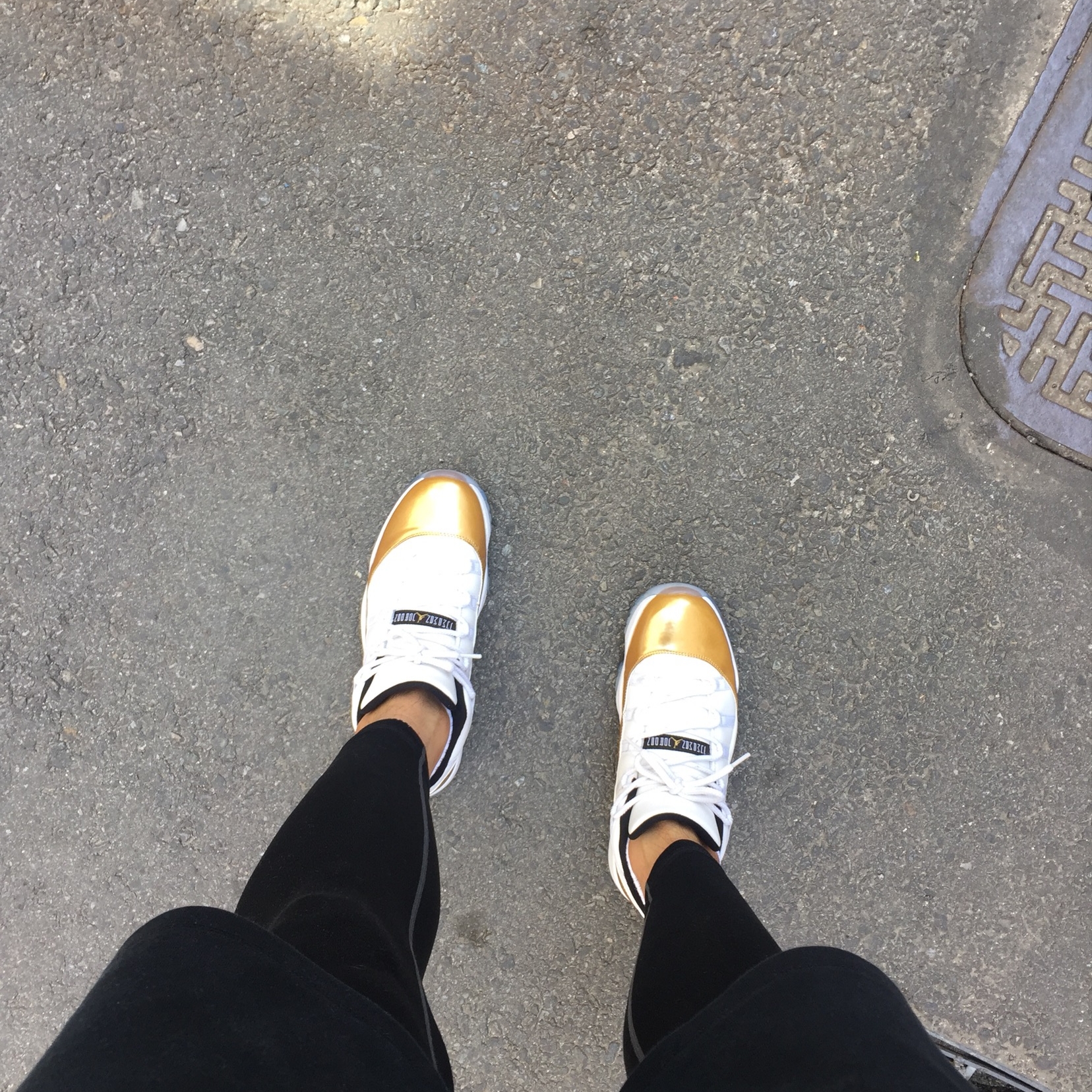 Jordan 11 Retro Low Closing Ceremony 착용 스타일
