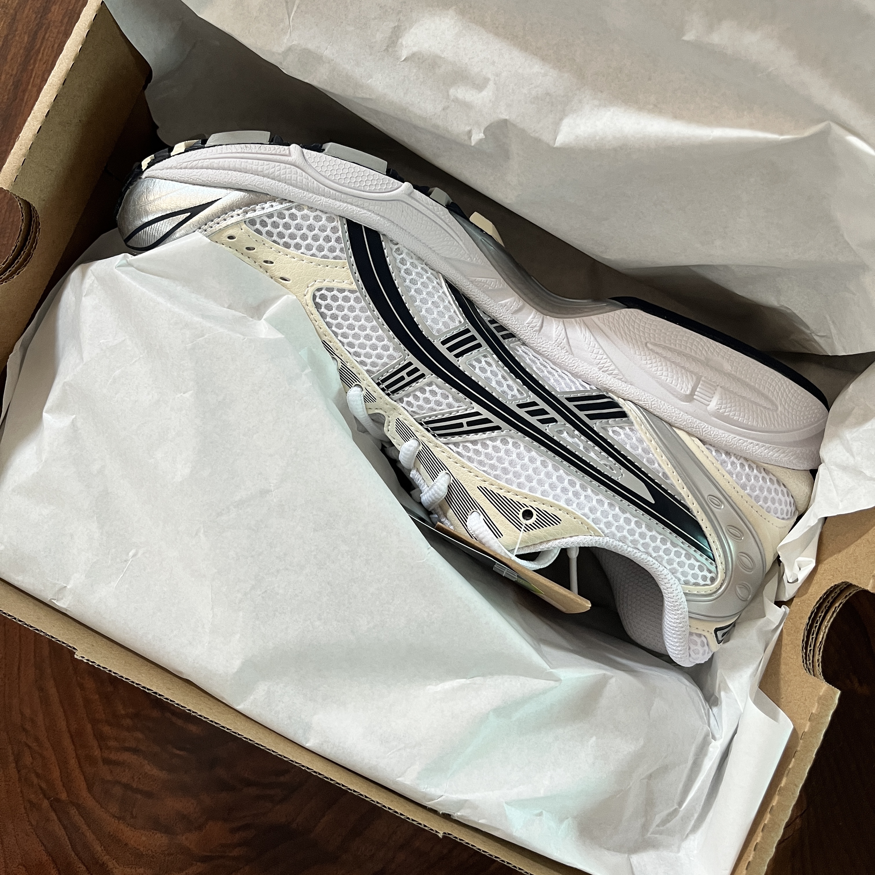 (W) Asics Gel-Kayano 14 White Midnight 착용 스타일 - 2
