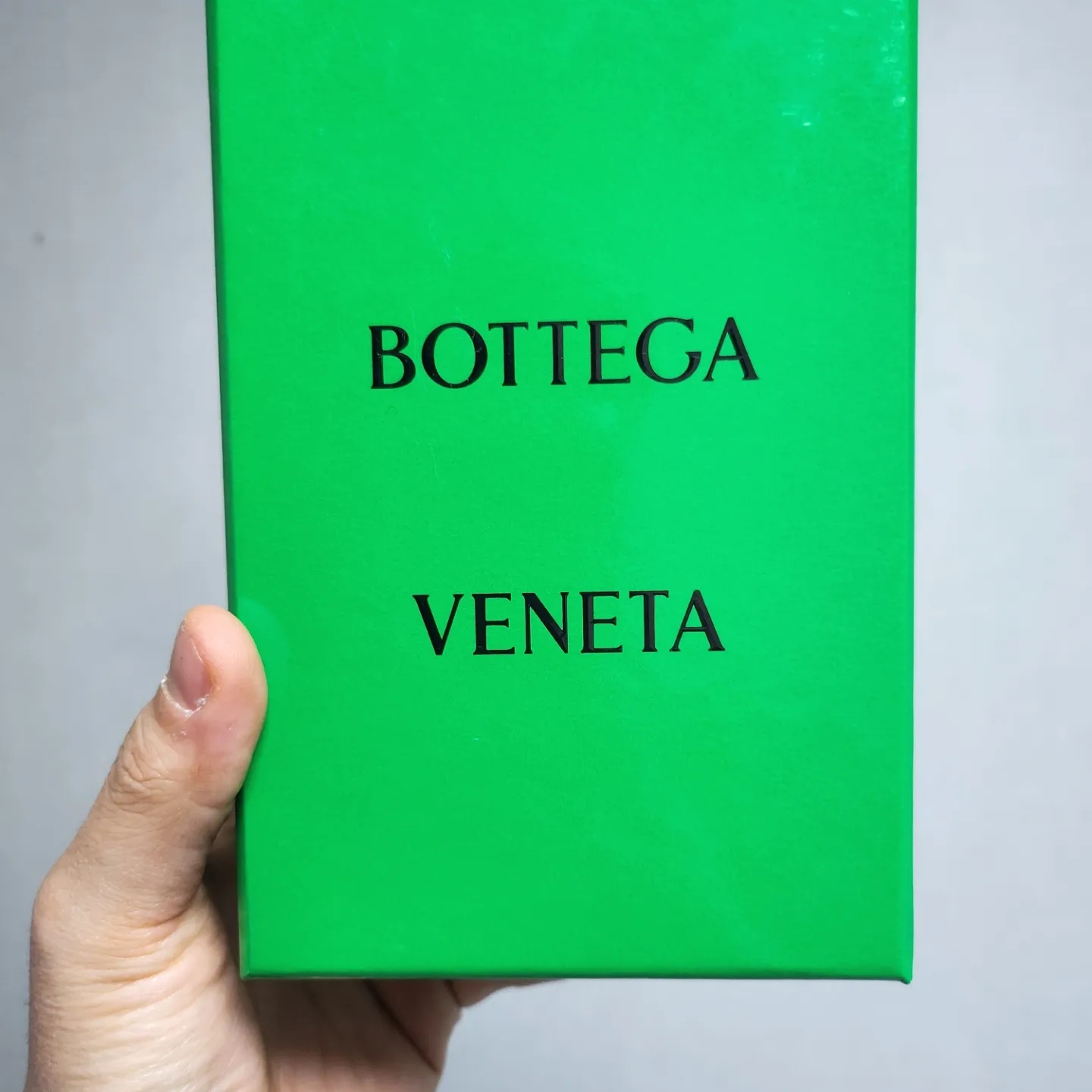 Bottega Veneta Flap Card Case Parakeet 착용 스타일 - 1