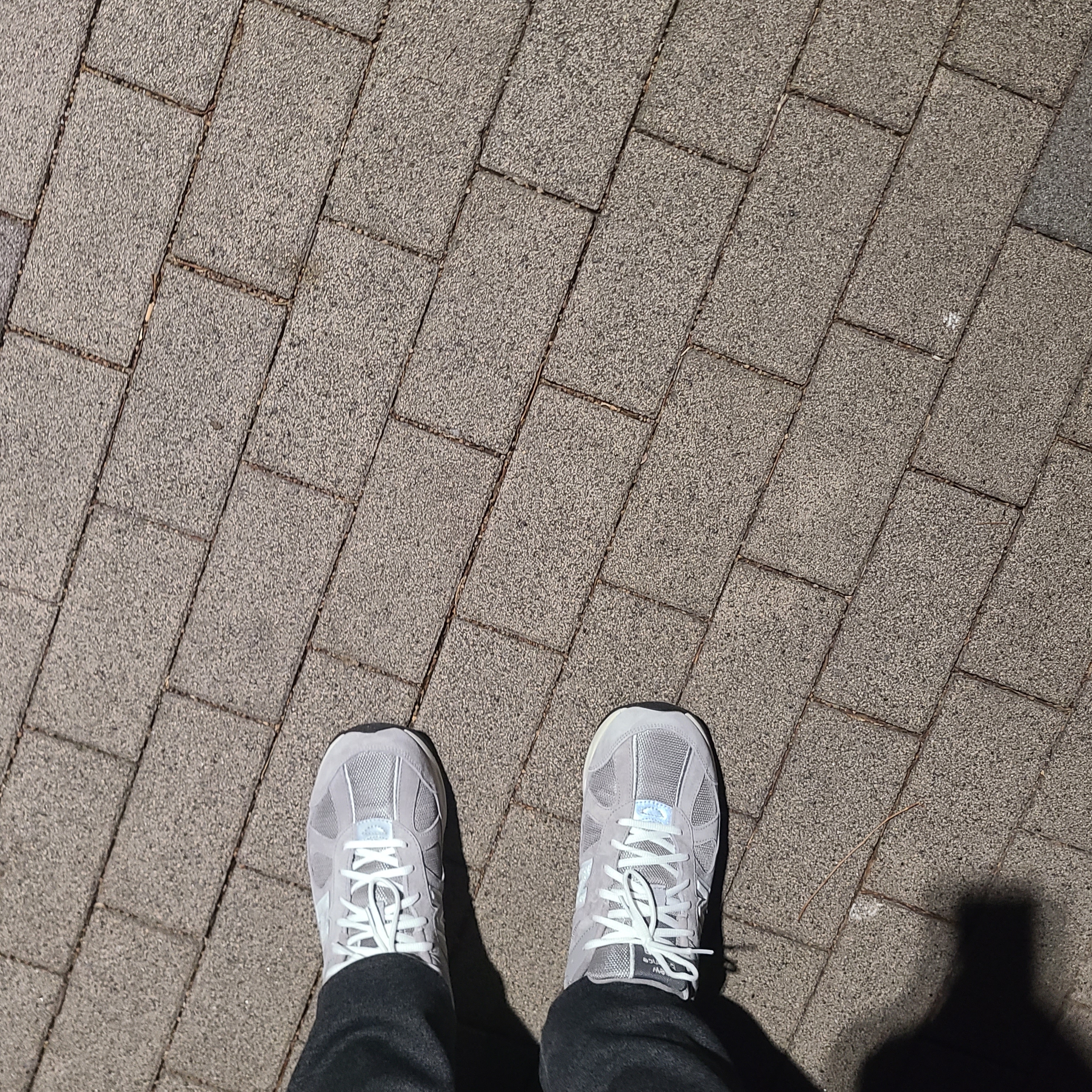New Balance 878 Gray 착용 스타일