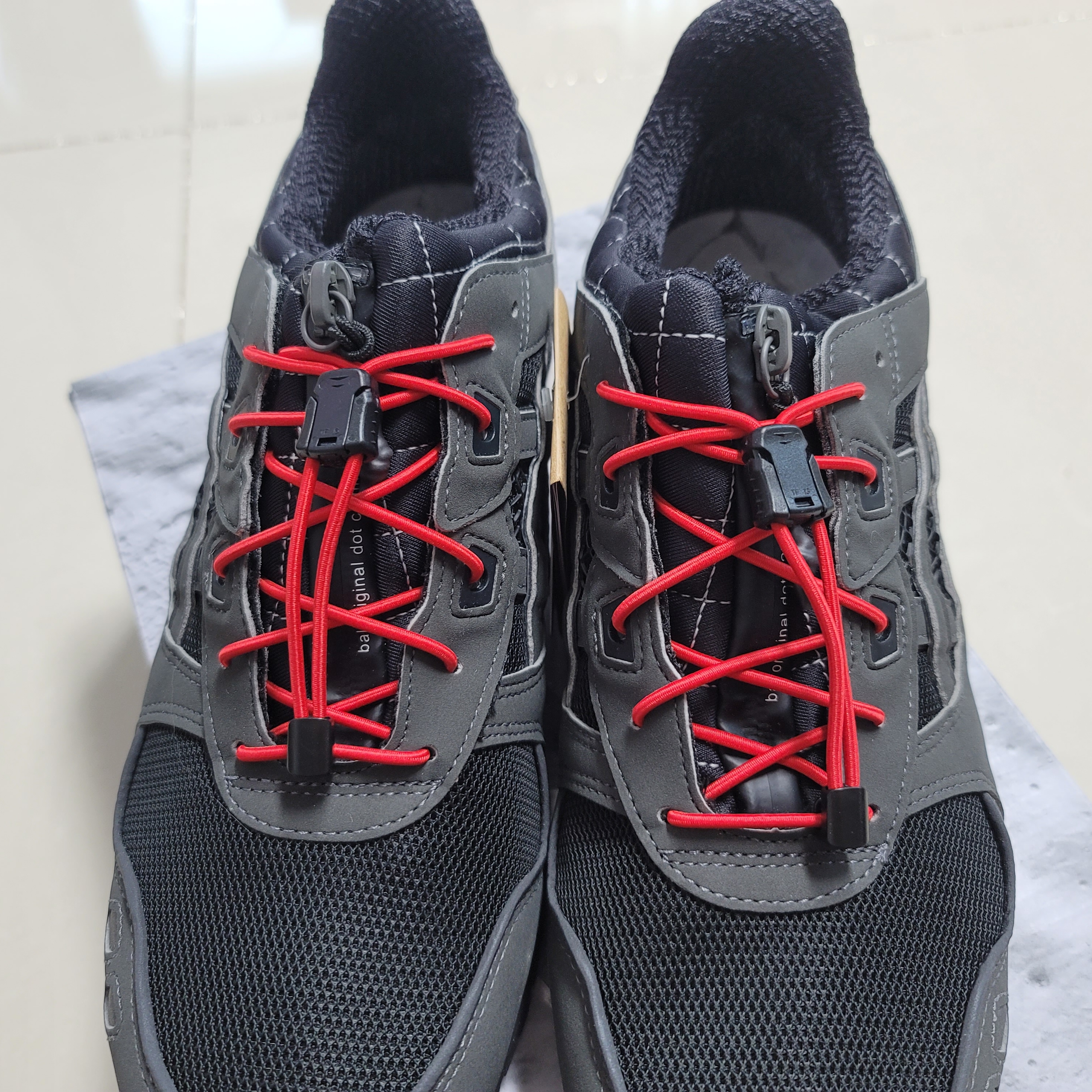 Asics x Bal x Mita Sneakers Gel-Lyte III OG Gore-Tex Gunmetal Black 착용 스타일 - 5