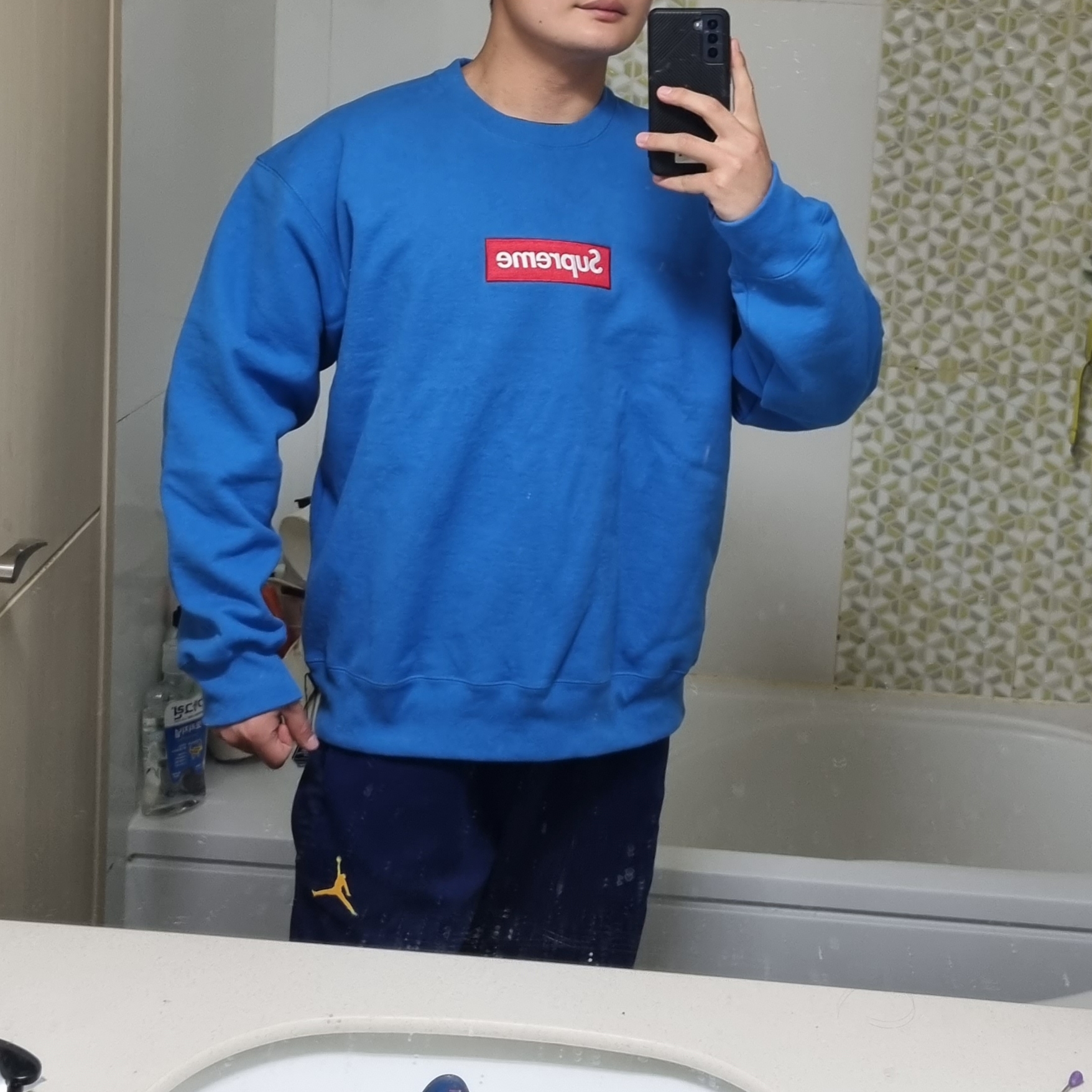 Supreme Box Logo Crewneck Blue - 22FW 착용 스타일 - 1