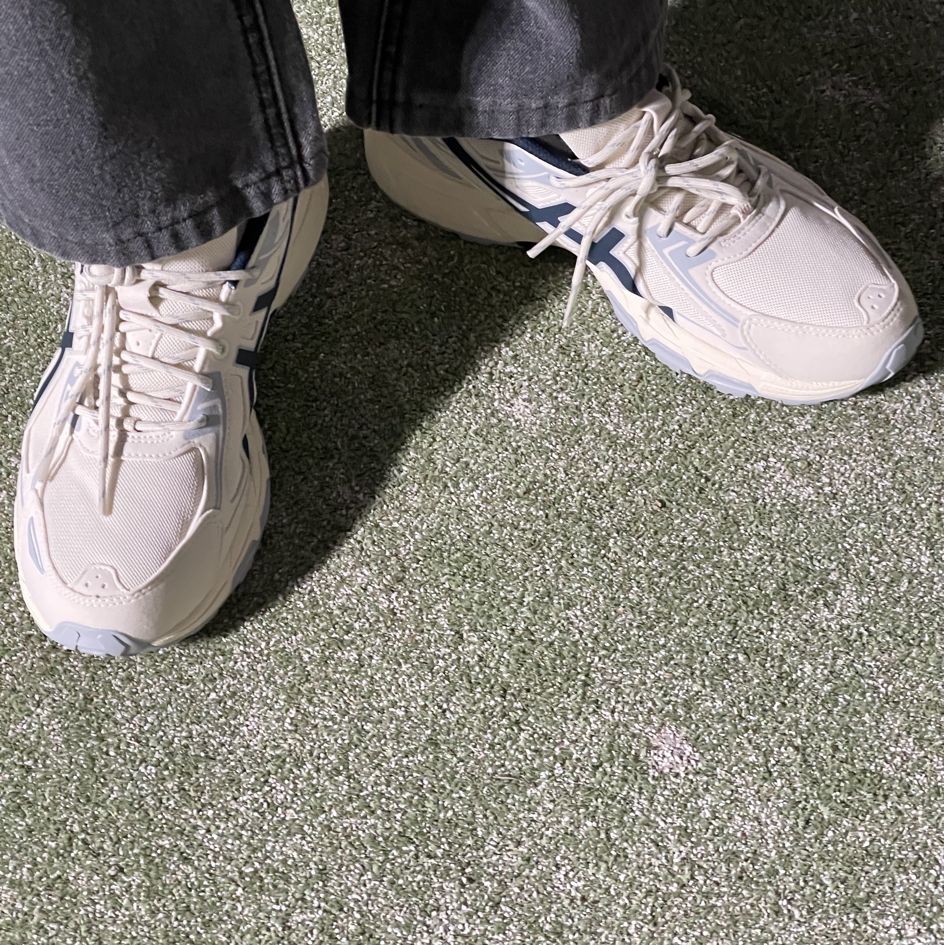 Asics Gel-Venture 6 SPS Birch French Blue 착용 스타일
