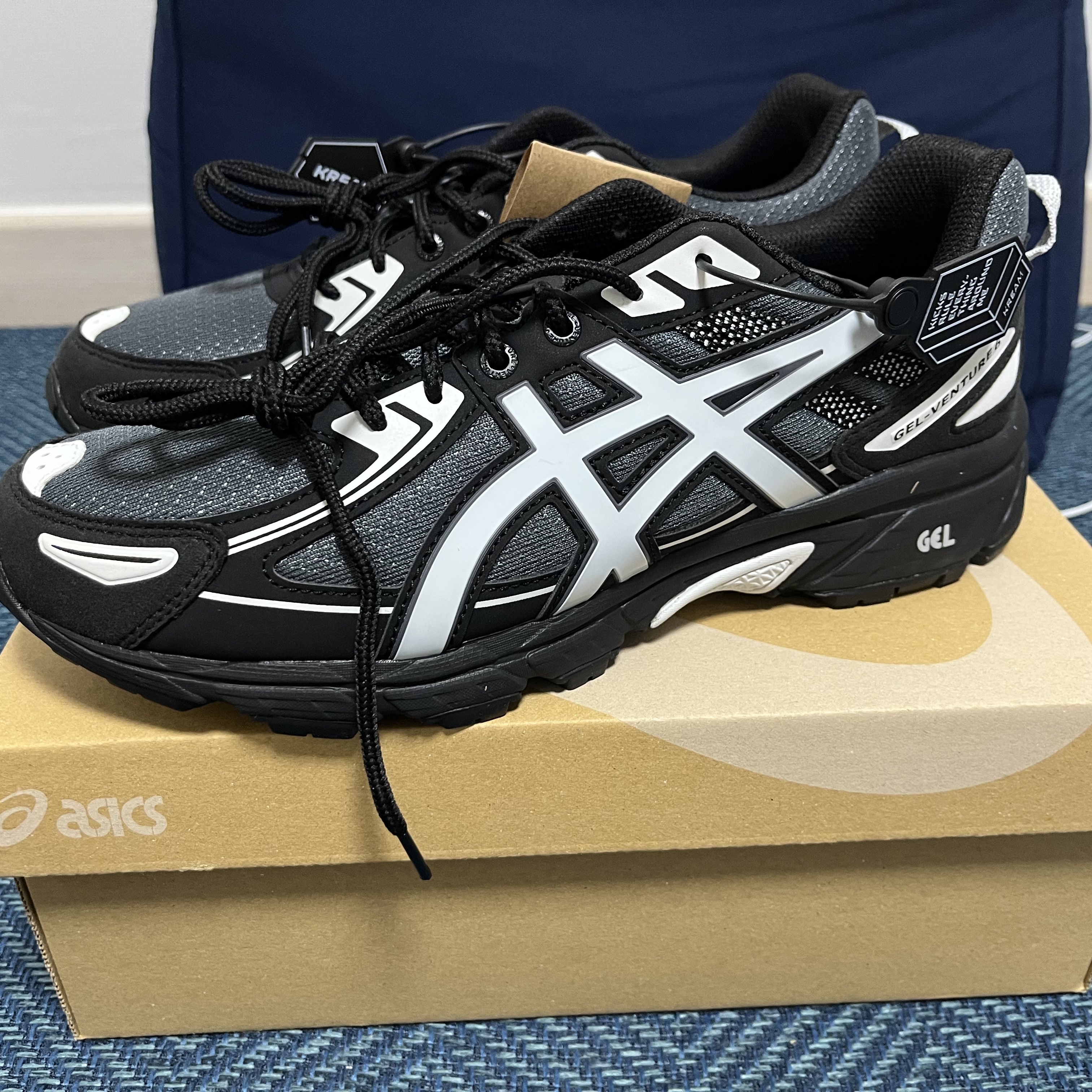 Asics Gel-Venture 6 Carrier Grey 착용 스타일 - 2