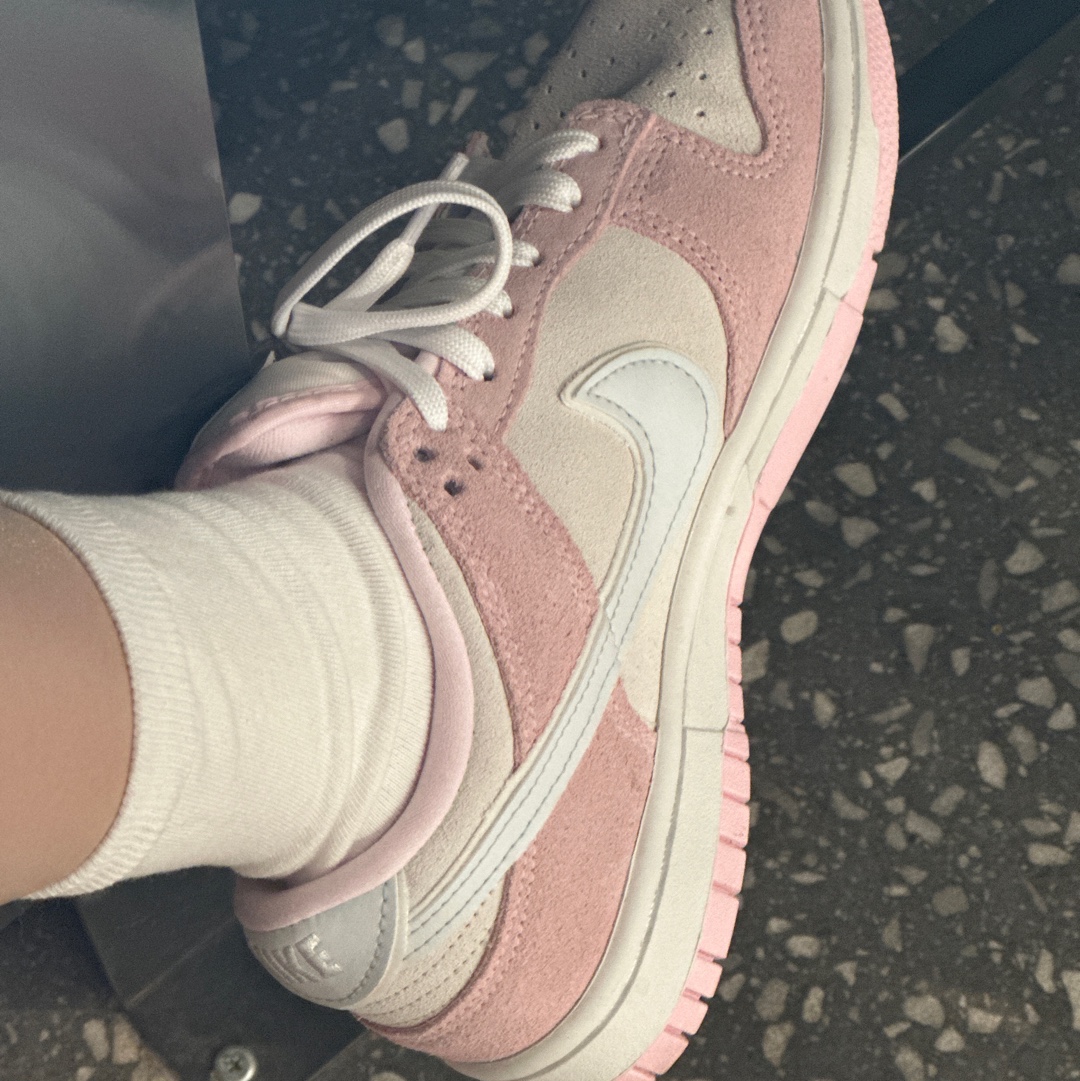 (W) Nike Dunk Low LX Pink Foam 착용 스타일