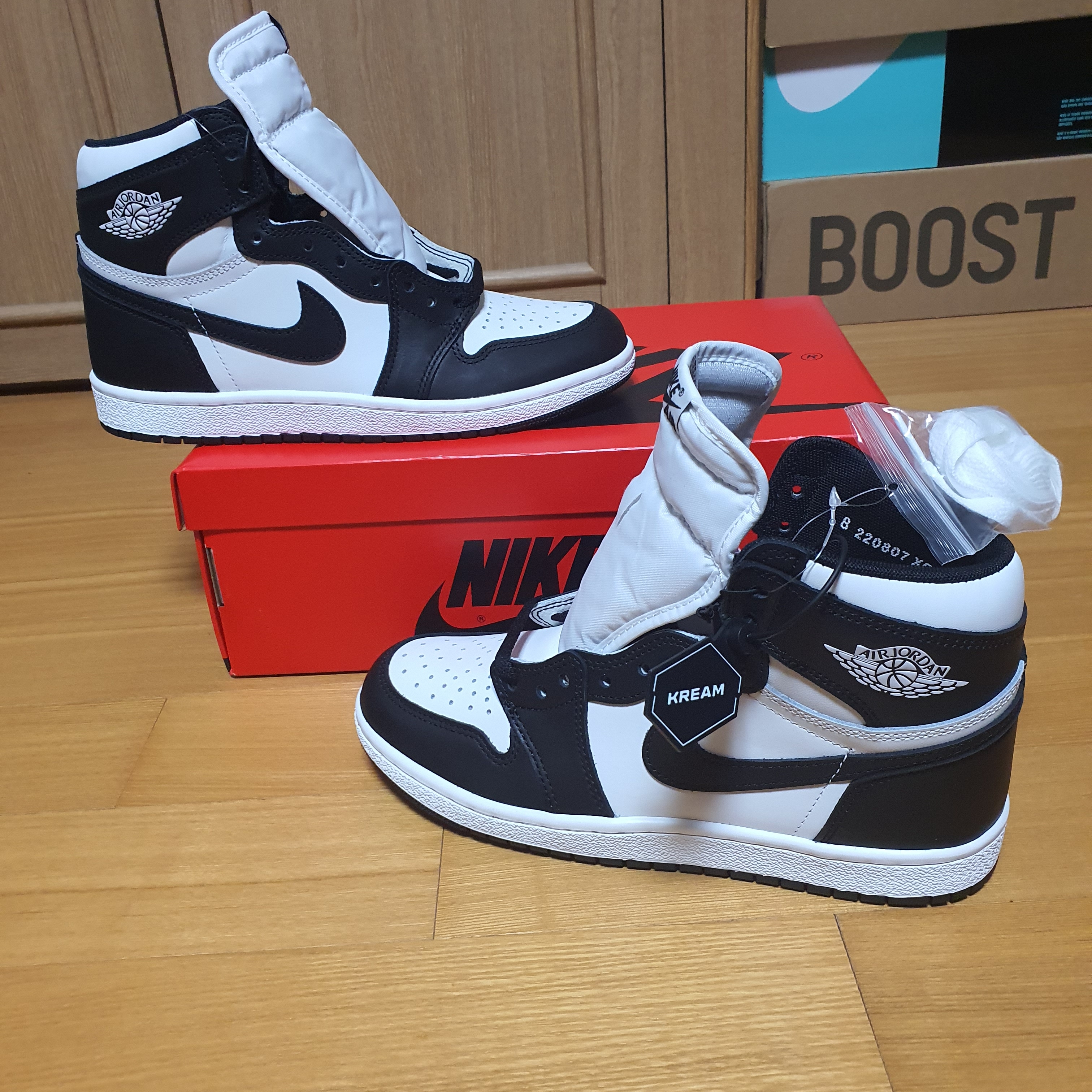 Jordan 1 High 85 Black White 착용 스타일 - 5