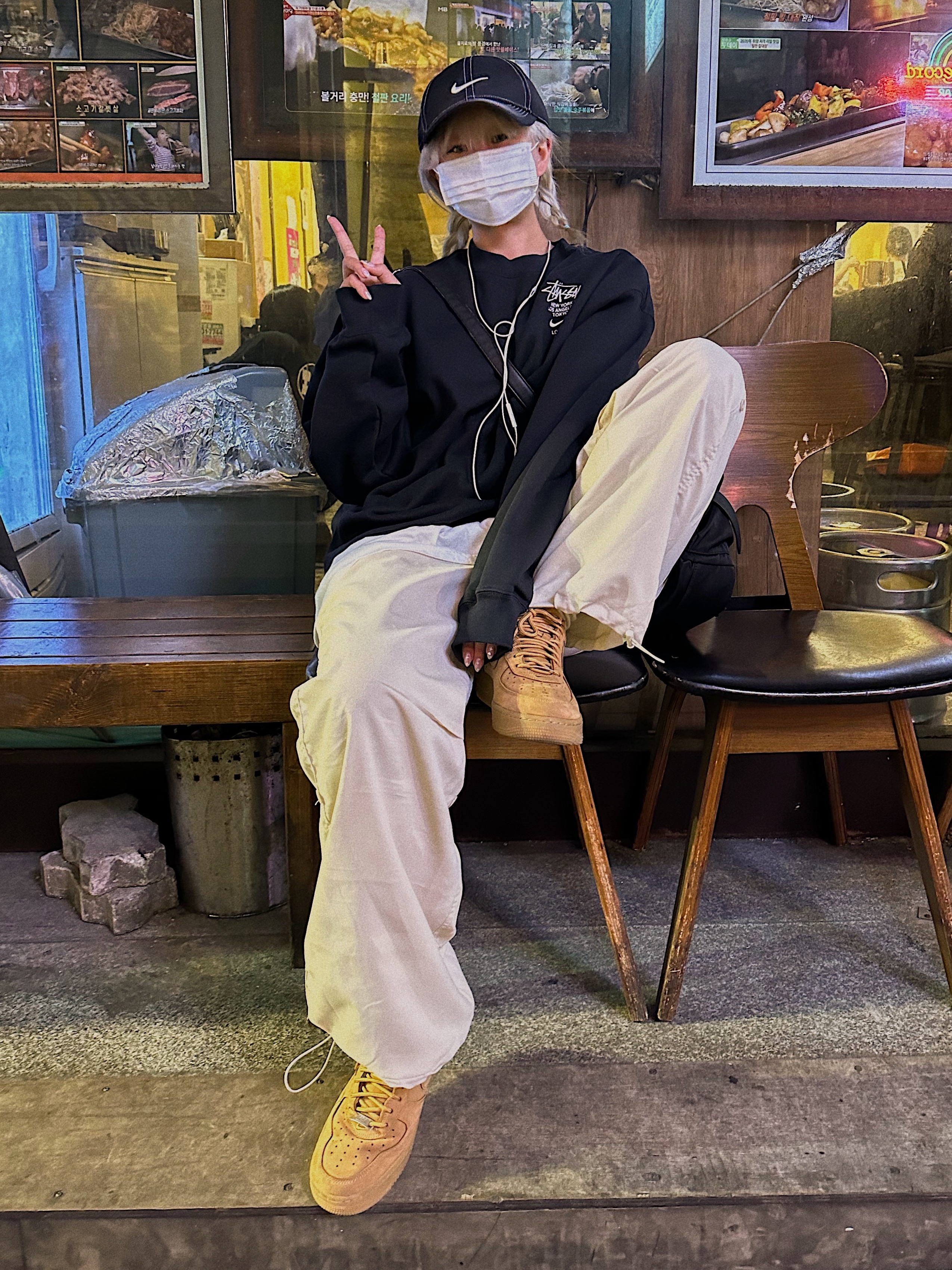 Nike x Supreme Air Force 1 Low Flax, Nike x Stussy NRG ZR Fleece Crewneck Black - US/EU 착용 스타일 - 2