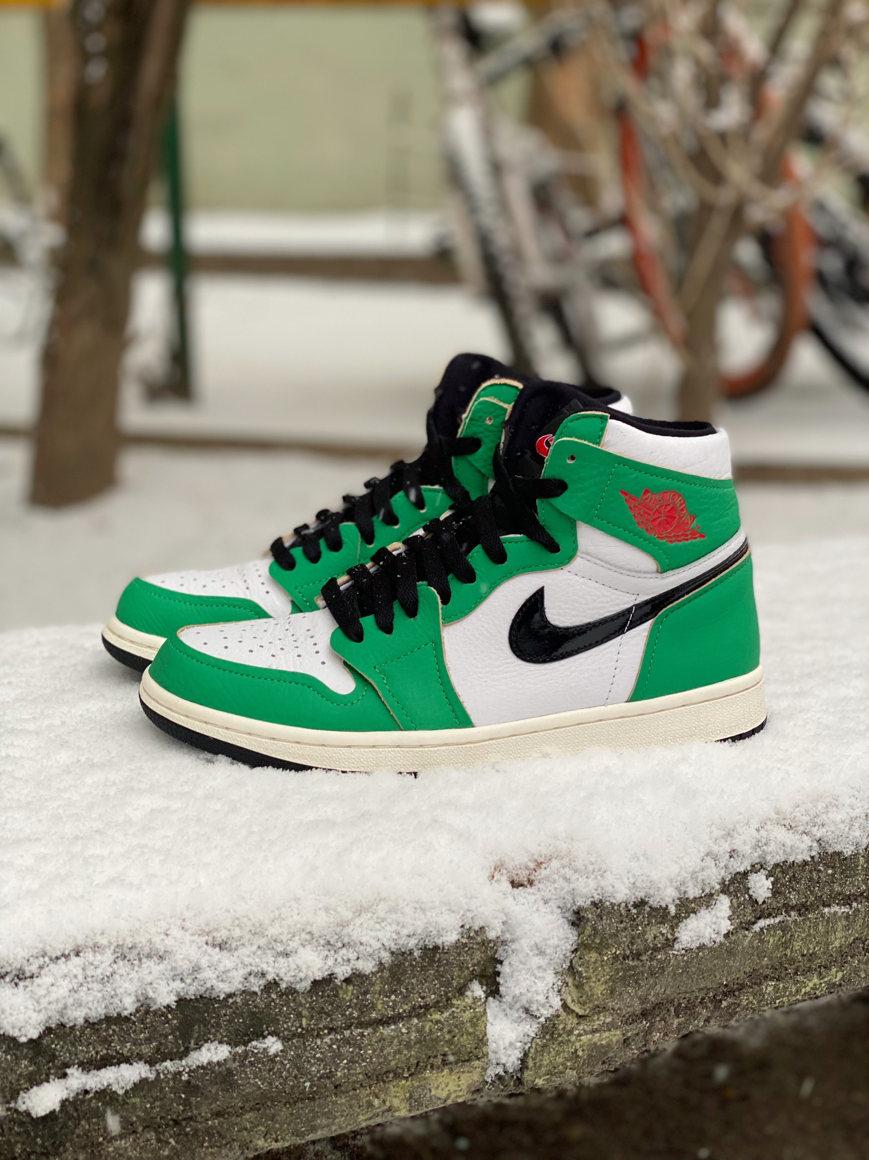 (W) Jordan 1 Retro High OG Lucky Green 착용 스타일