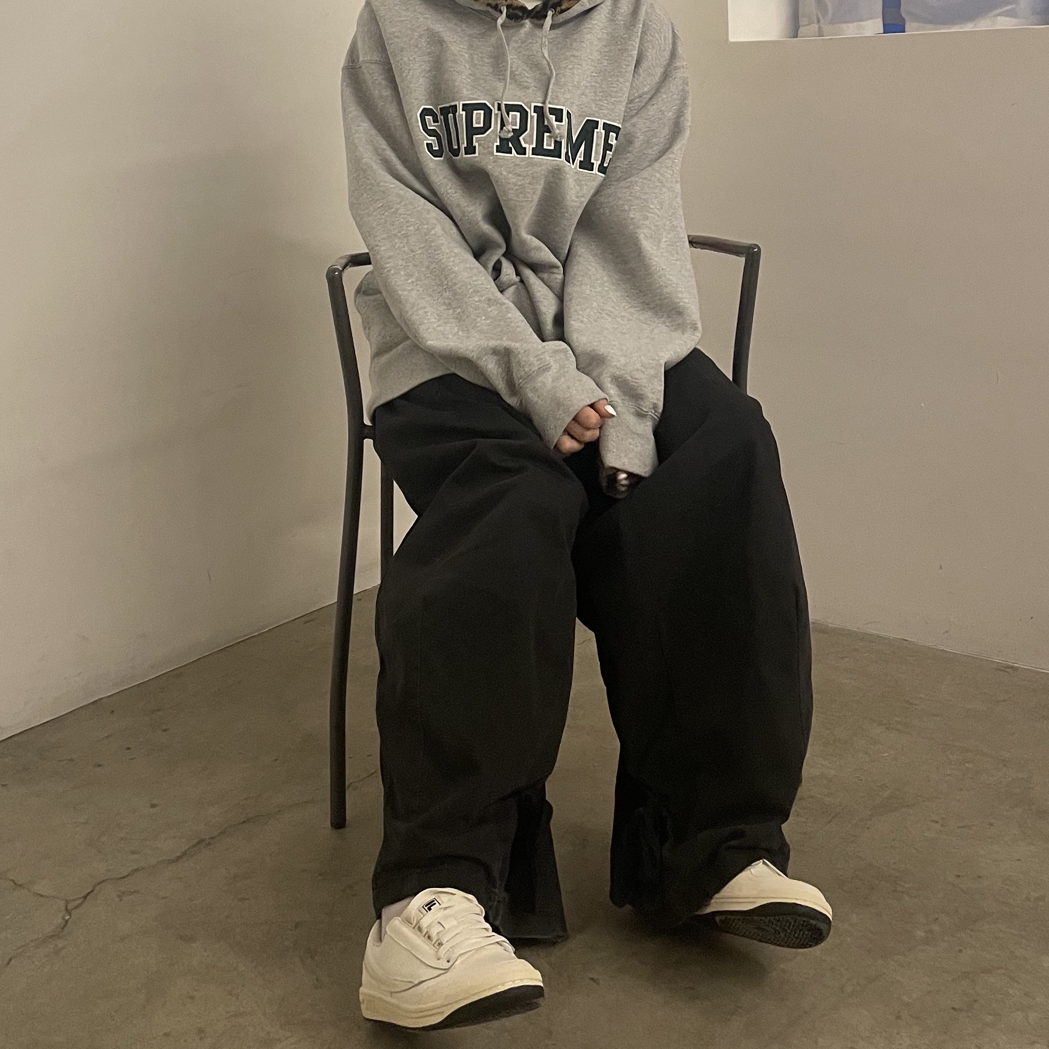 Supreme Leopard Trim Hooded Sweatshirt Heather Grey - 21FW 착용 스타일 - 2