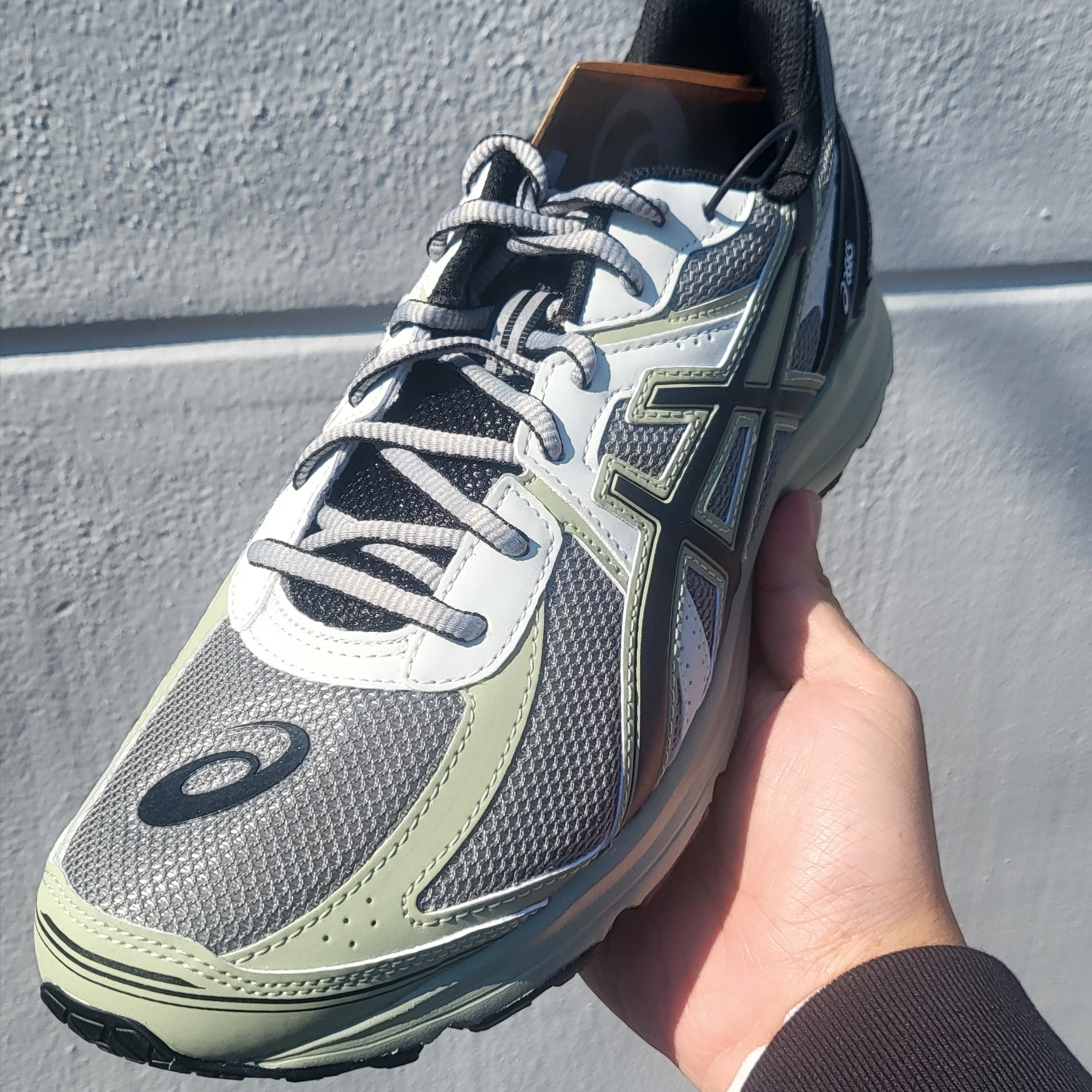 Asics Jog 100 S Sheet Rock - 2E Wide 착용 스타일