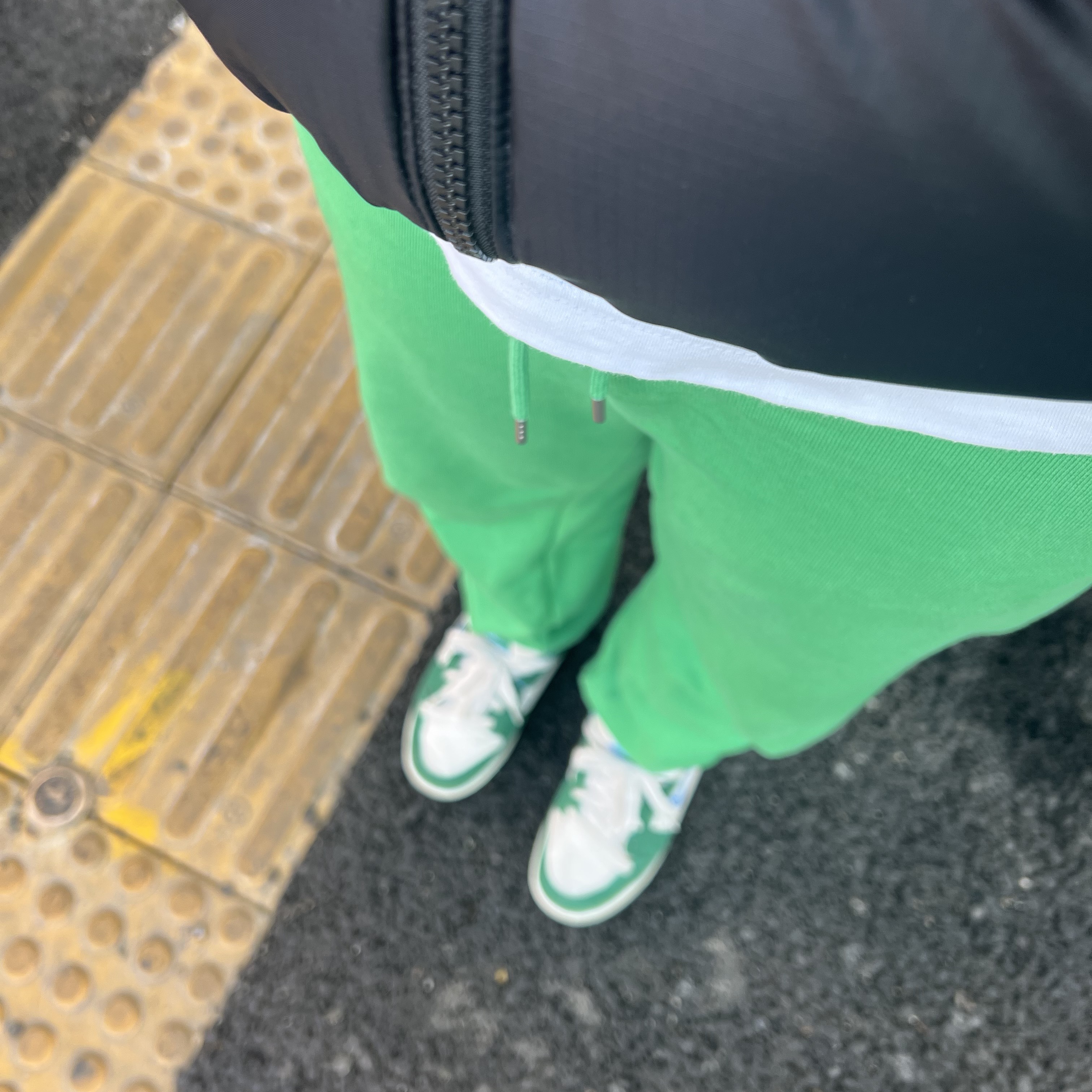 (W) Nike Dunk Low Disrupt 2 Phantom University Blue, The North Face 1996 Retro Nuptse Jacket Black 착용 스타일