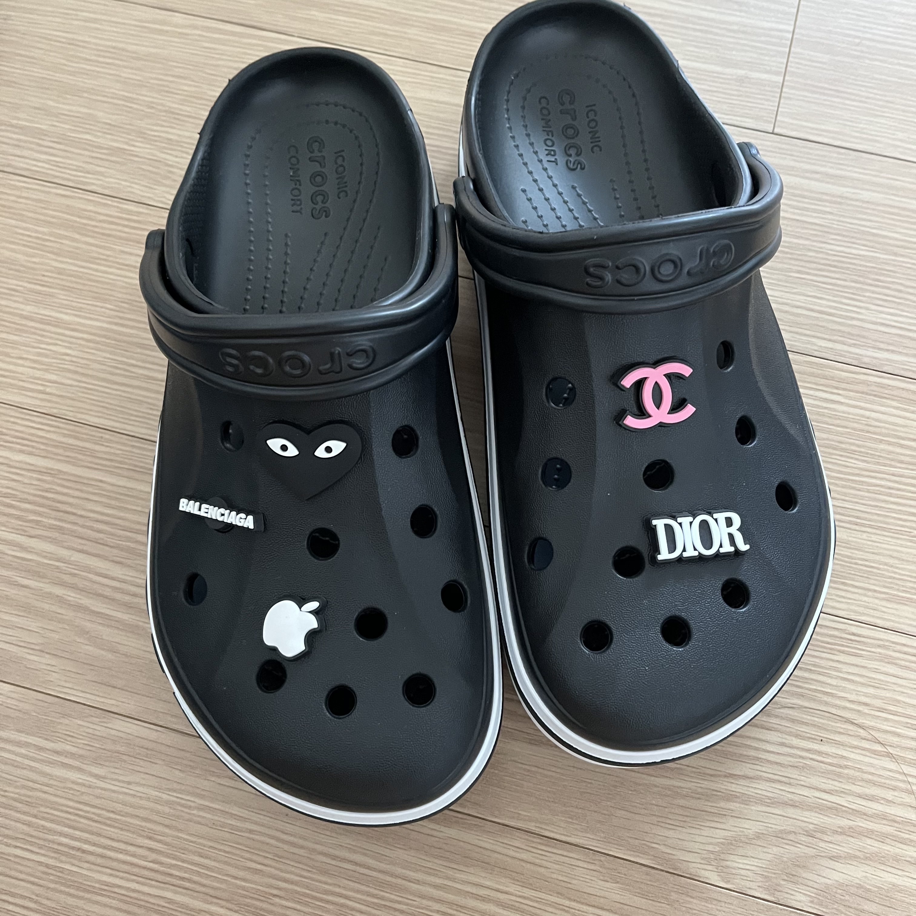 Crocs Bayaband Clog Black White 착용 스타일
