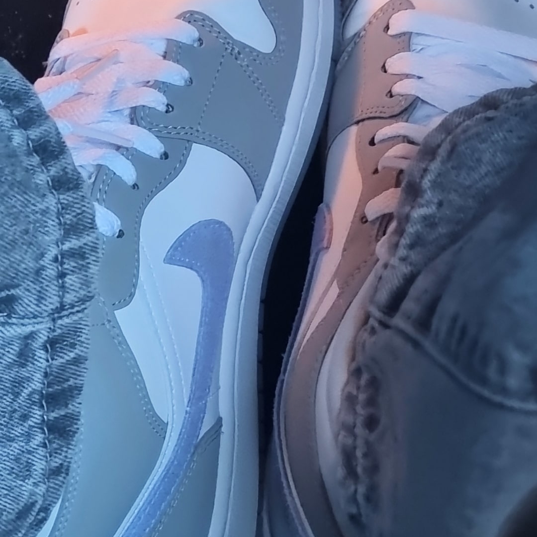 (W) Jordan 1 Mid Wolf Grey 착용 스타일 - 3