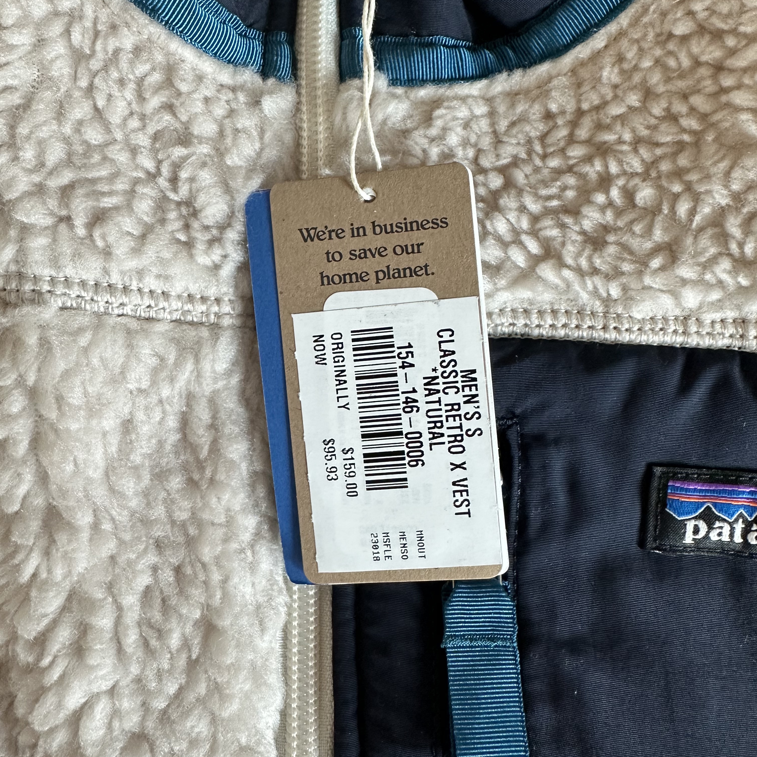 Patagonia Classic Retro-X Vest Natural 착용 스타일 - 2