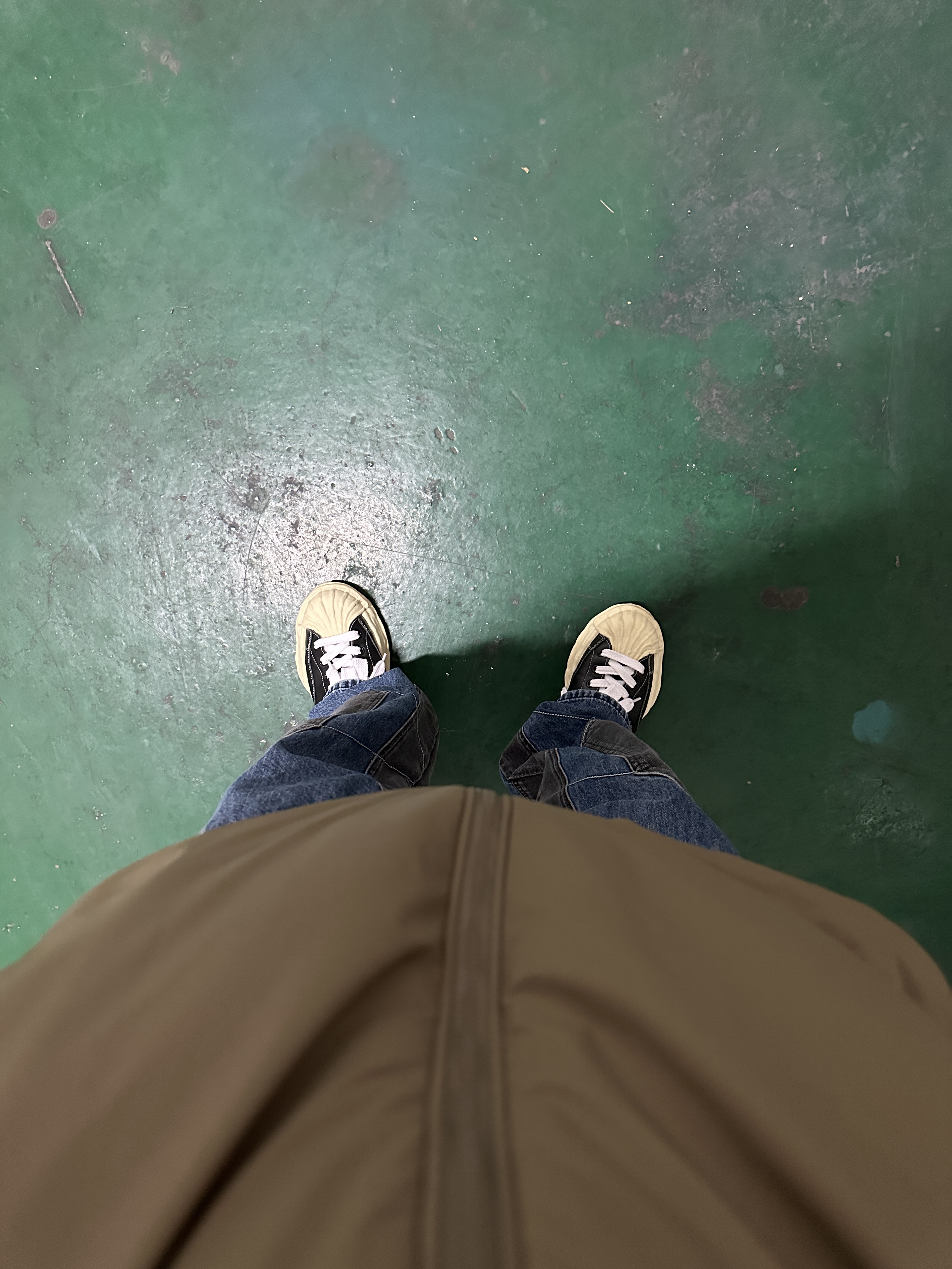 Arc'teryx LEAF Cold WX Hoody LT Gen 2 Crocodile, Supreme 2-Tone Paneled Jean Black - 22FW 착용 스타일 - 1