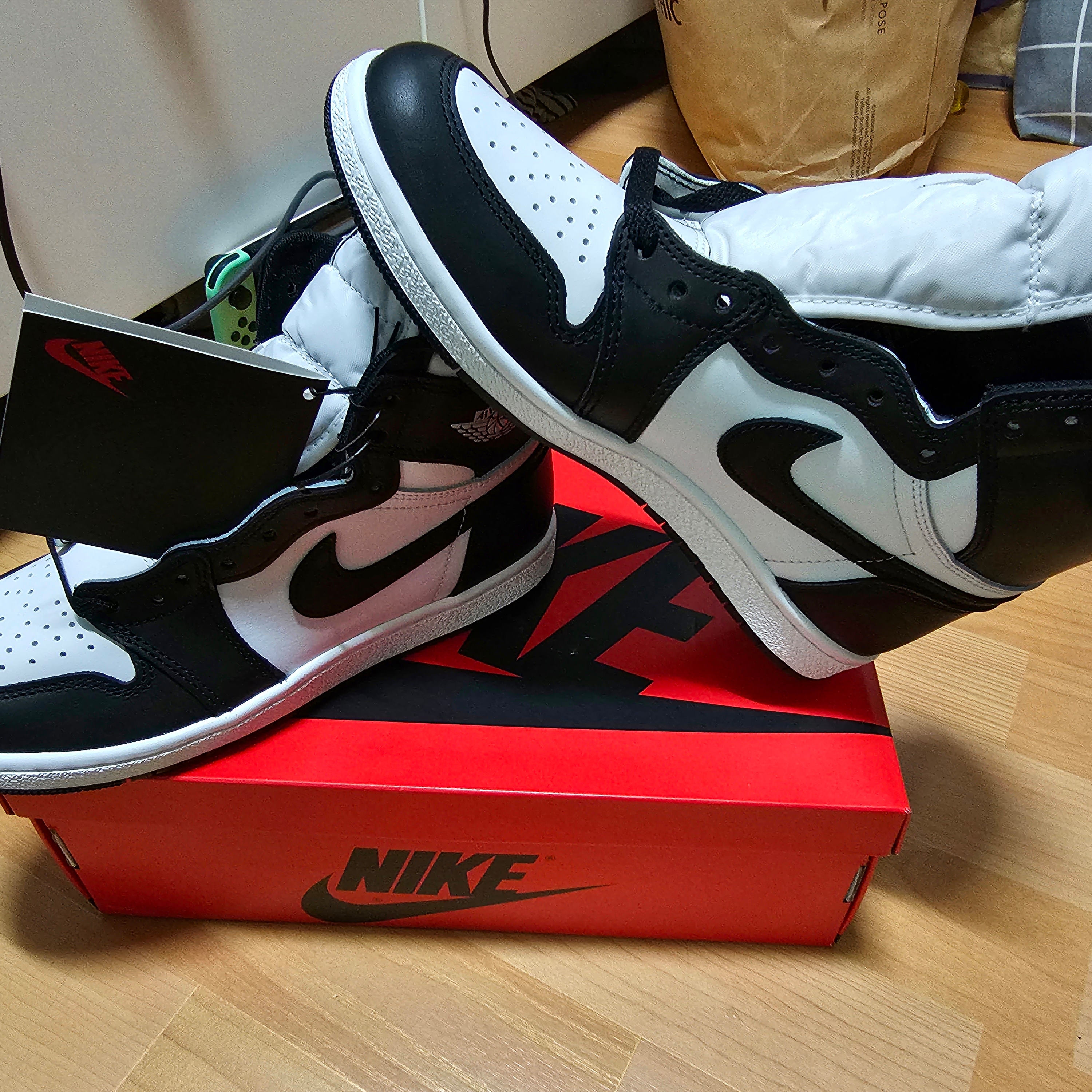 Jordan 1 High 85 Black White 착용 스타일