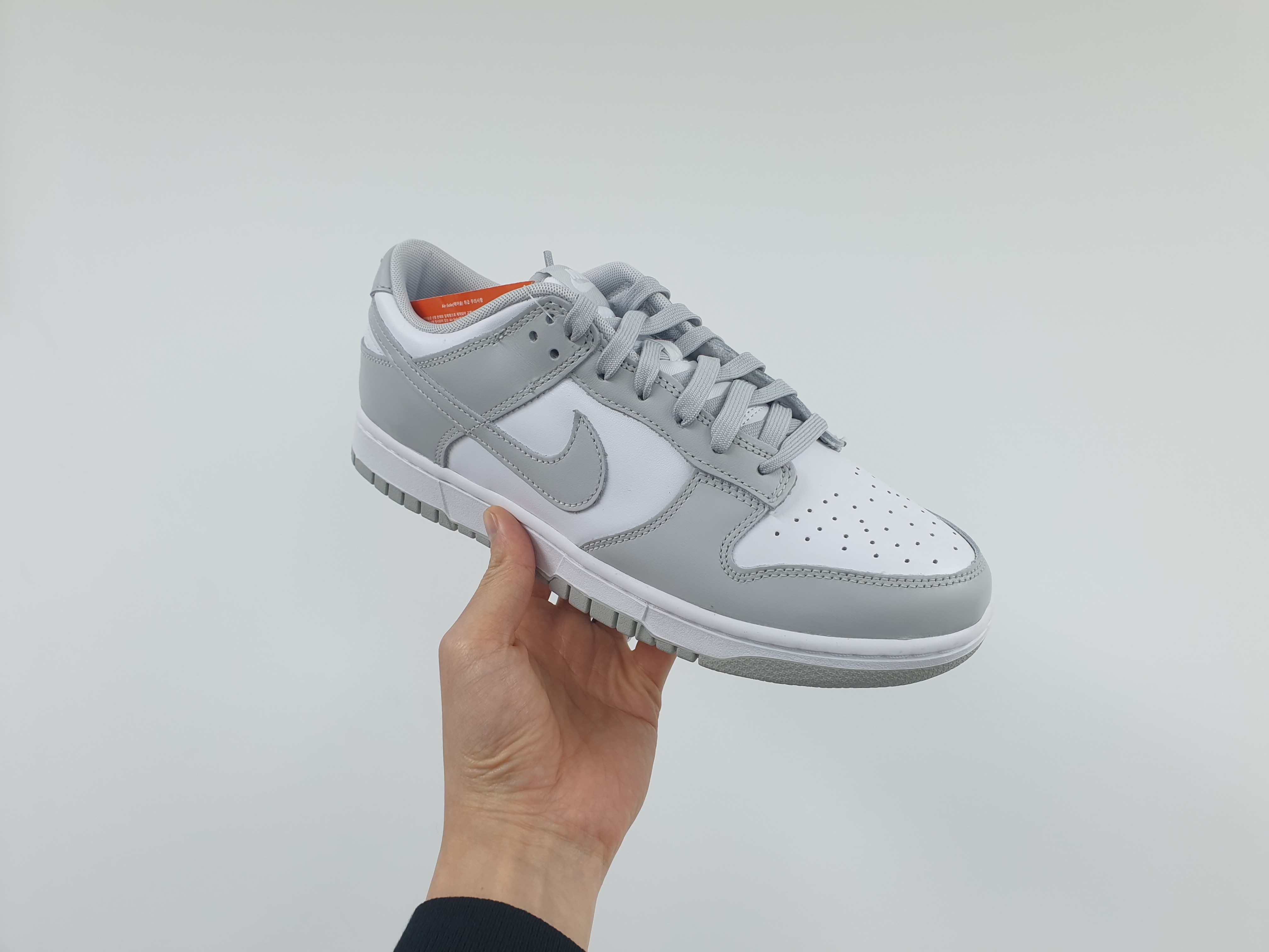 Nike Dunk Low Retro Grey Fog 착용 스타일 - 2