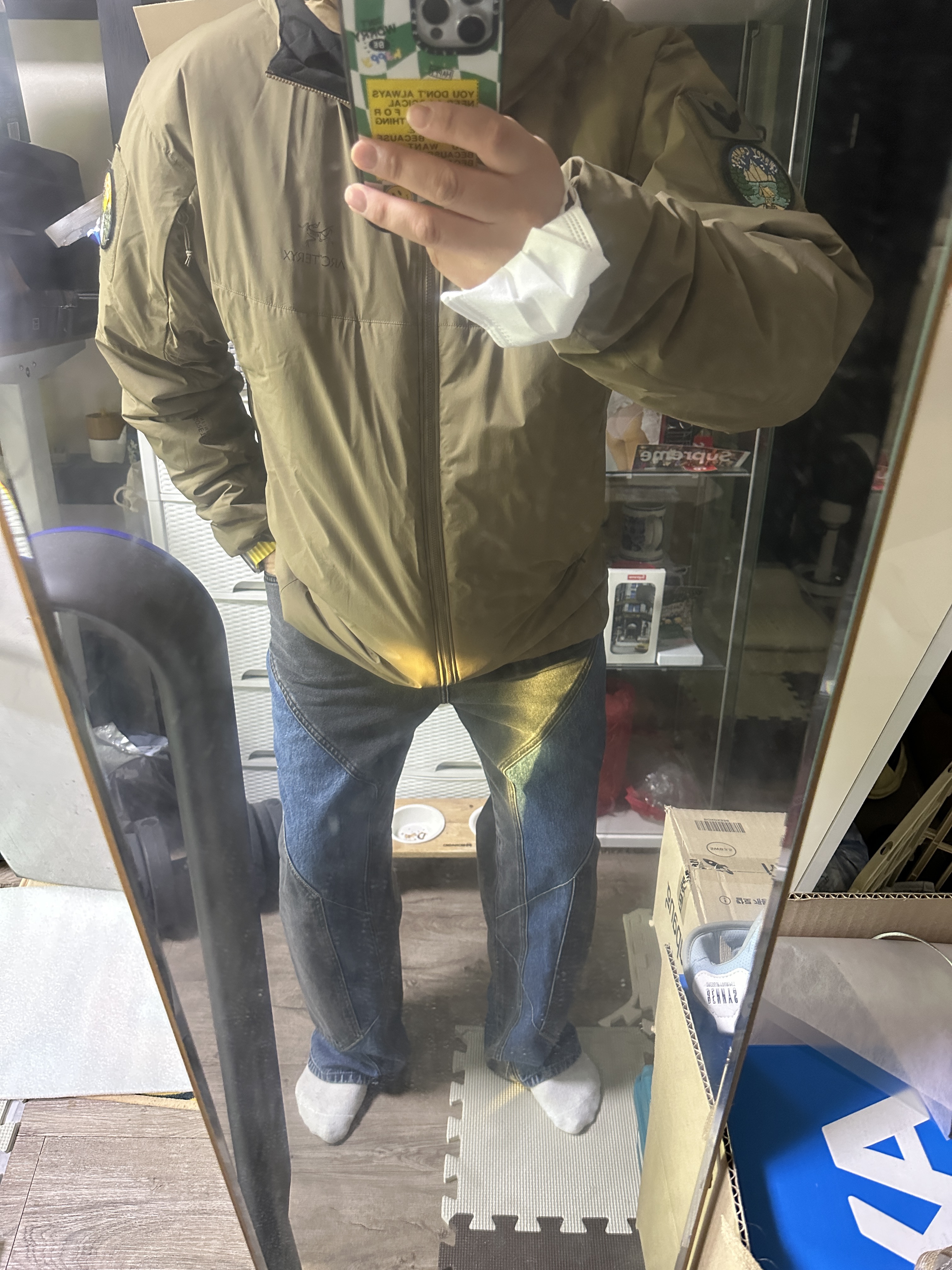 Arc'teryx LEAF Cold WX Hoody LT Gen 2 Crocodile, Supreme 2-Tone Paneled Jean Black - 22FW 착용 스타일 - 2