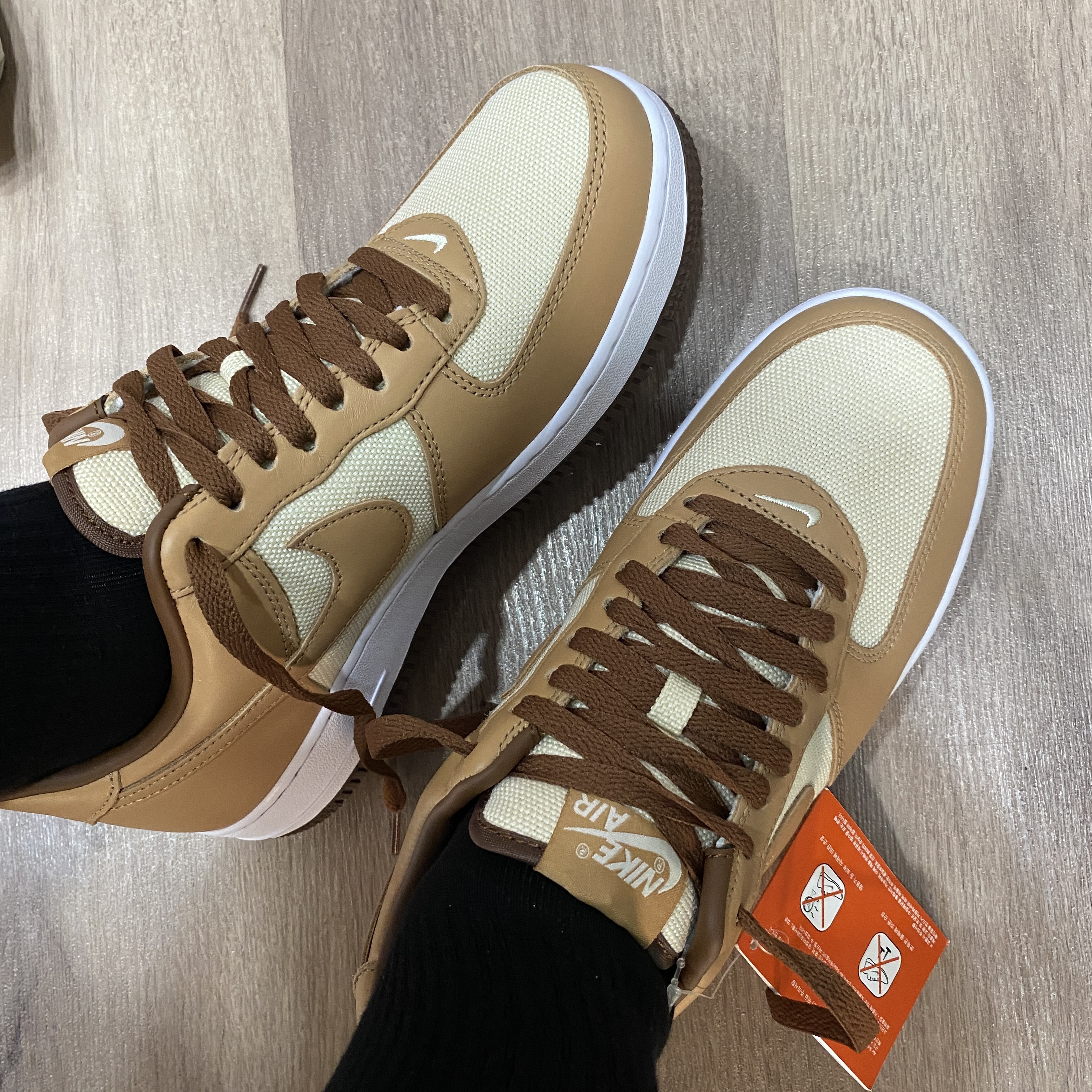 Nike Air Force 1 Low QS Acorn 2021 착용 스타일