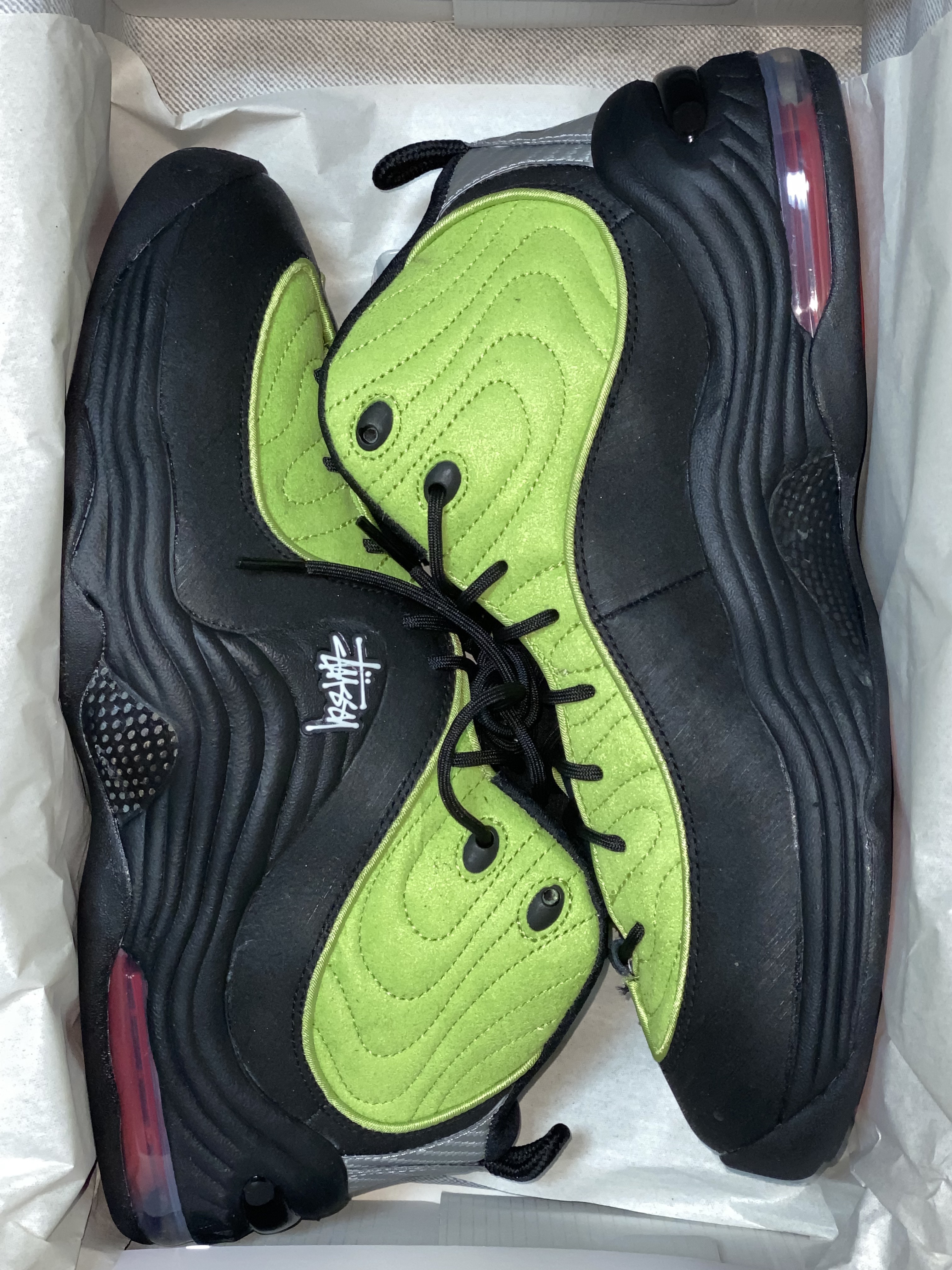 Nike x Stussy Air Penny II Vivid Green and Black 착용 스타일