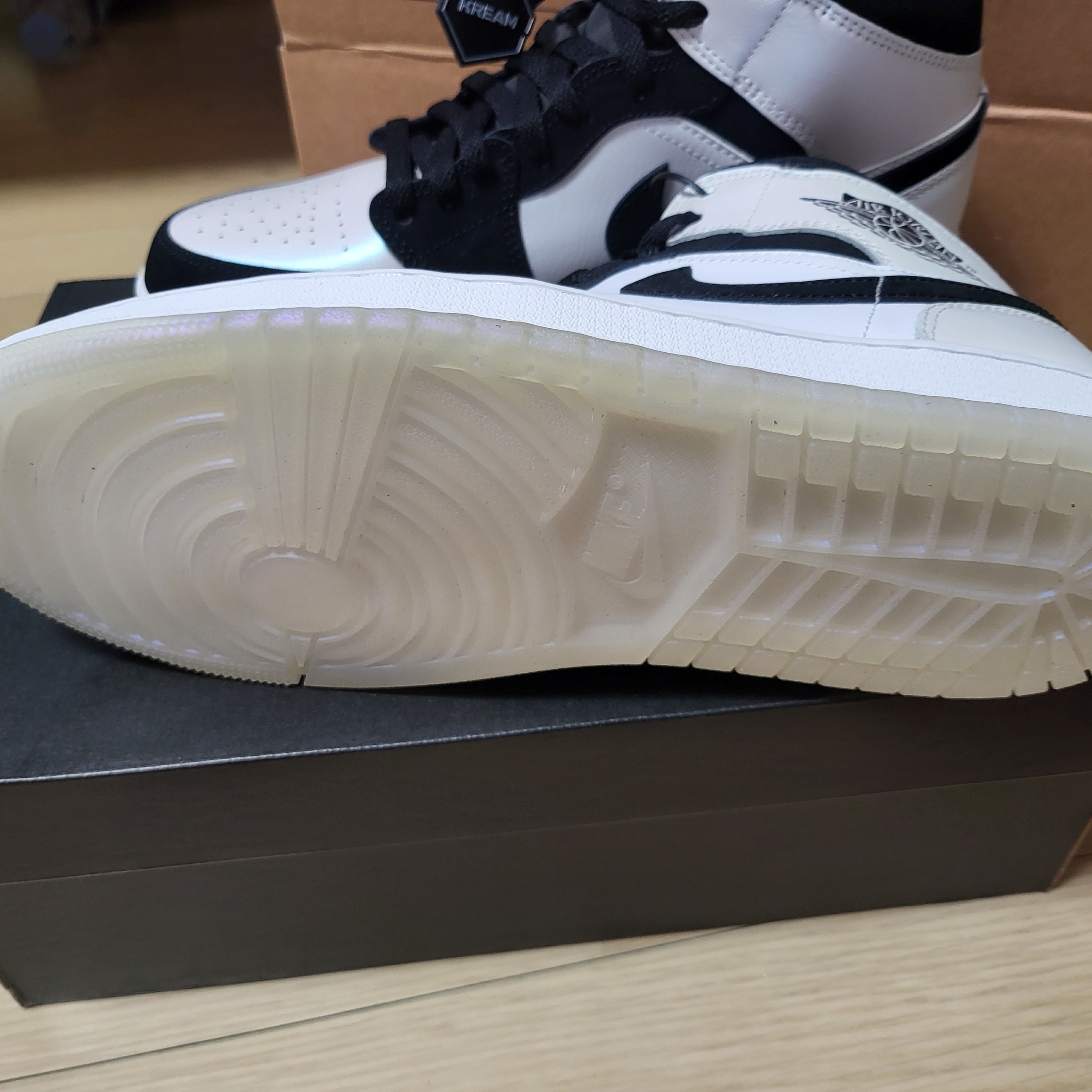 Jordan 1 Mid SE Diamond 착용 스타일 - 4