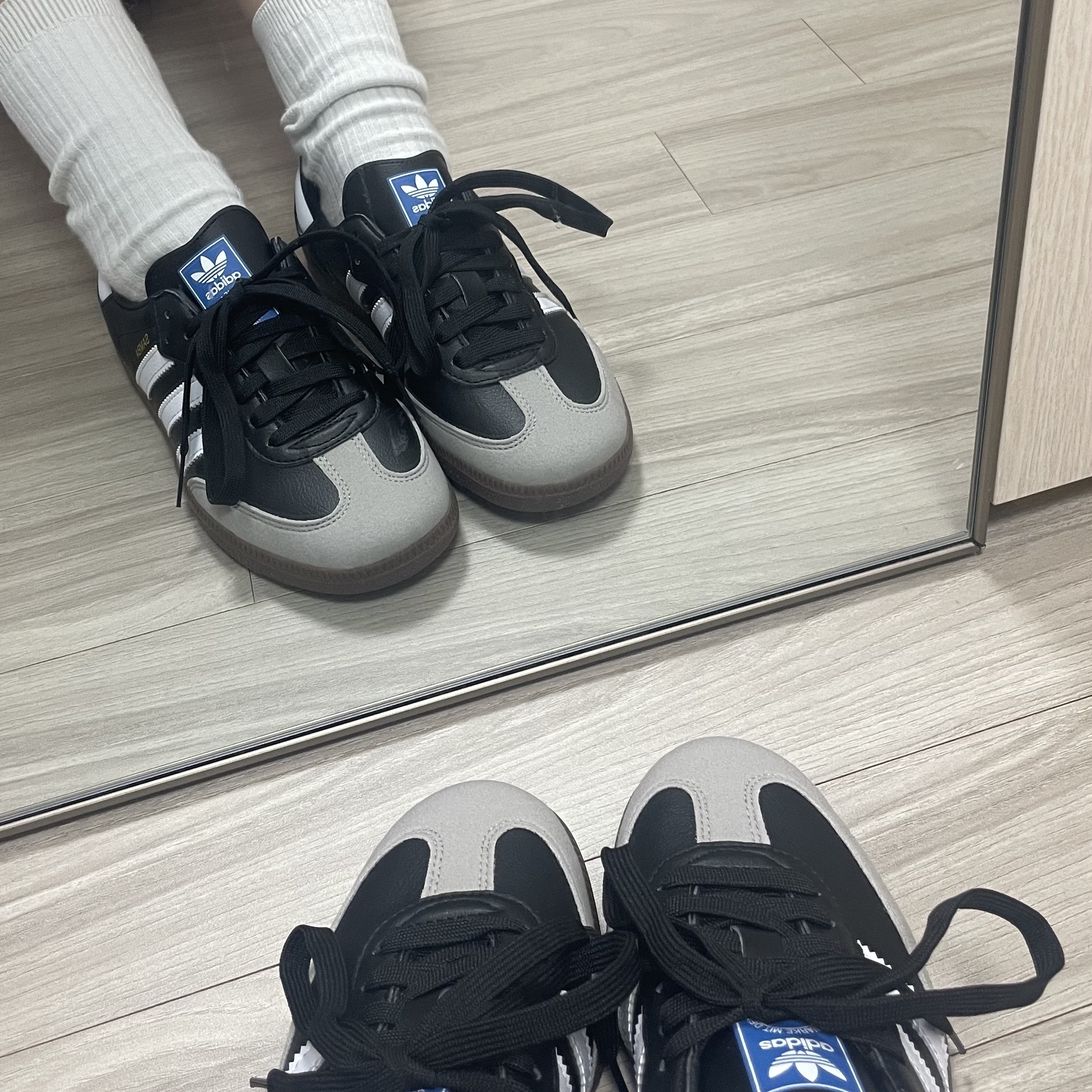 Adidas Samba Vegan Black White 착용 스타일