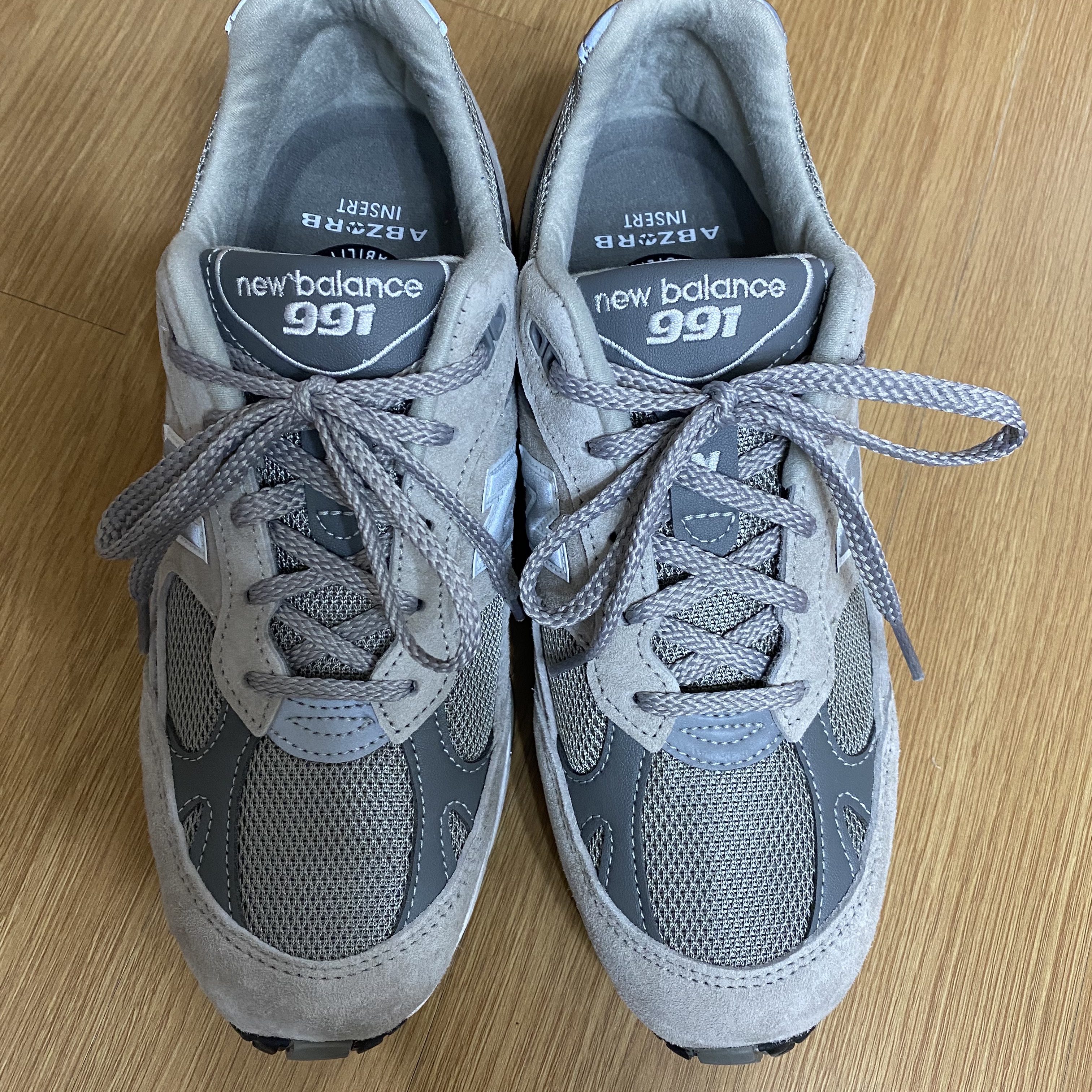 (W) New Balance 991 Made in UK Grey 착용 스타일