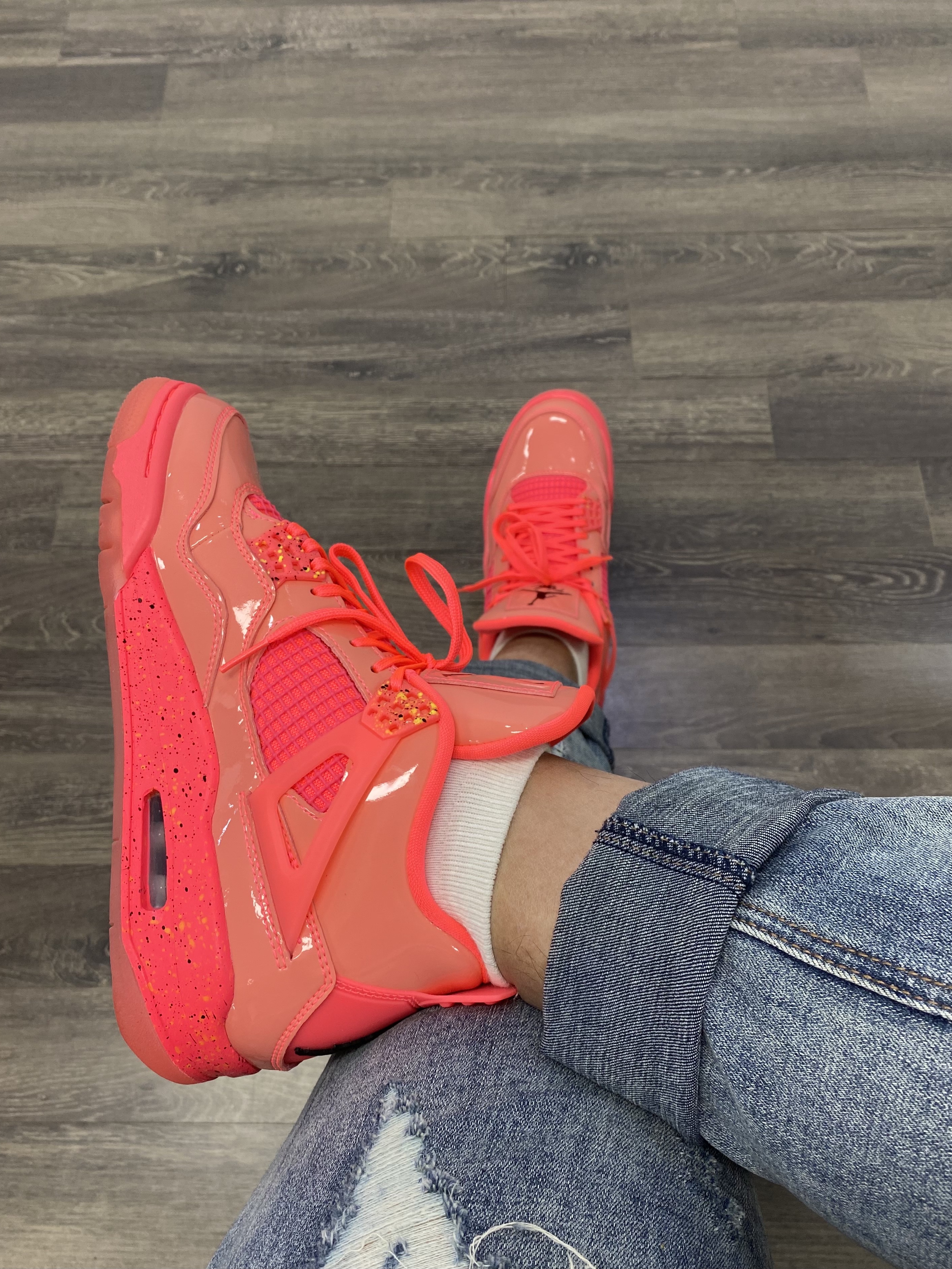 (W) Jordan 4 Retro NRG Hot Punch 착용 스타일