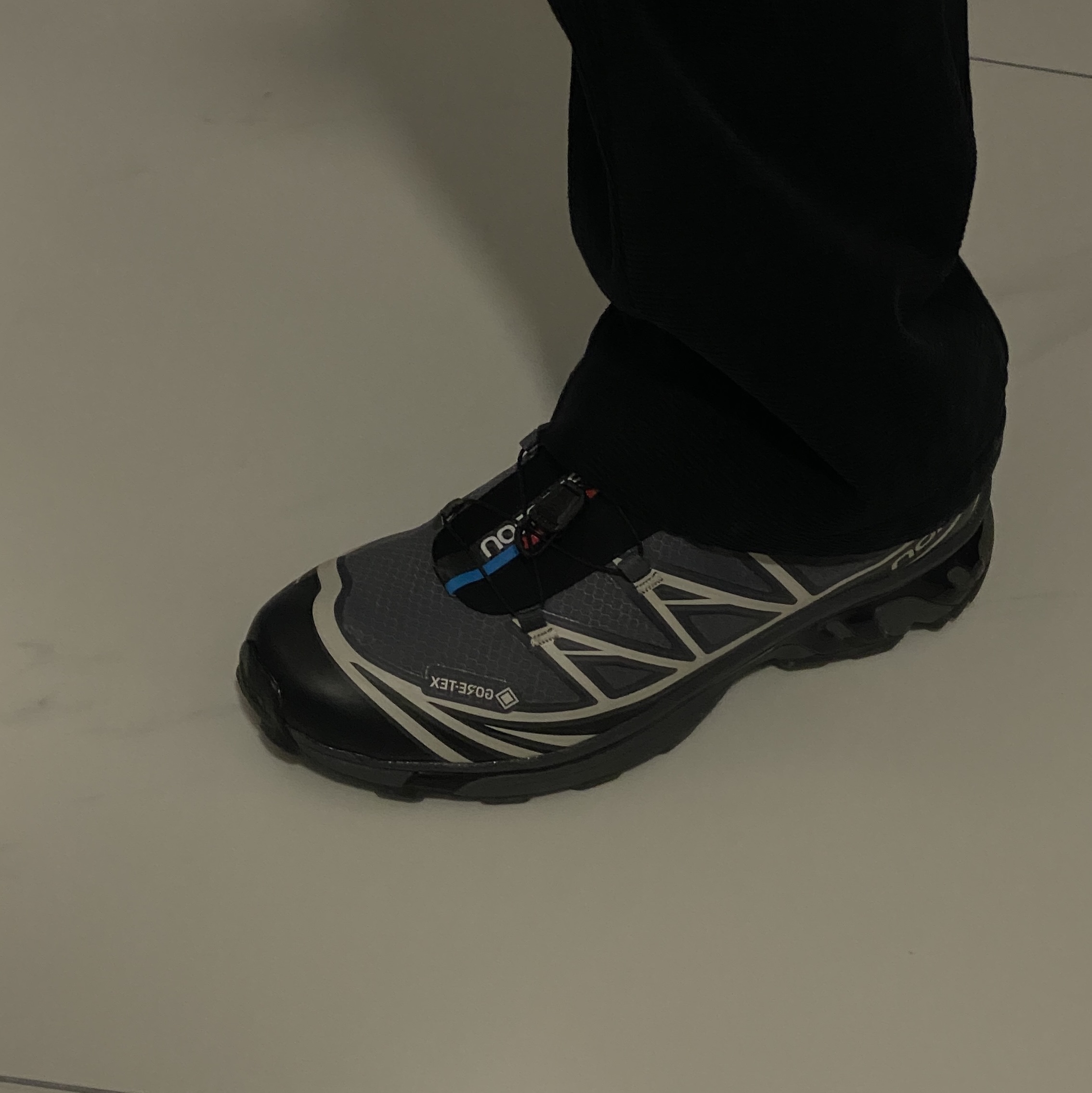 Salomon XT-6 Gore-Tex Black Ebony 착용 스타일