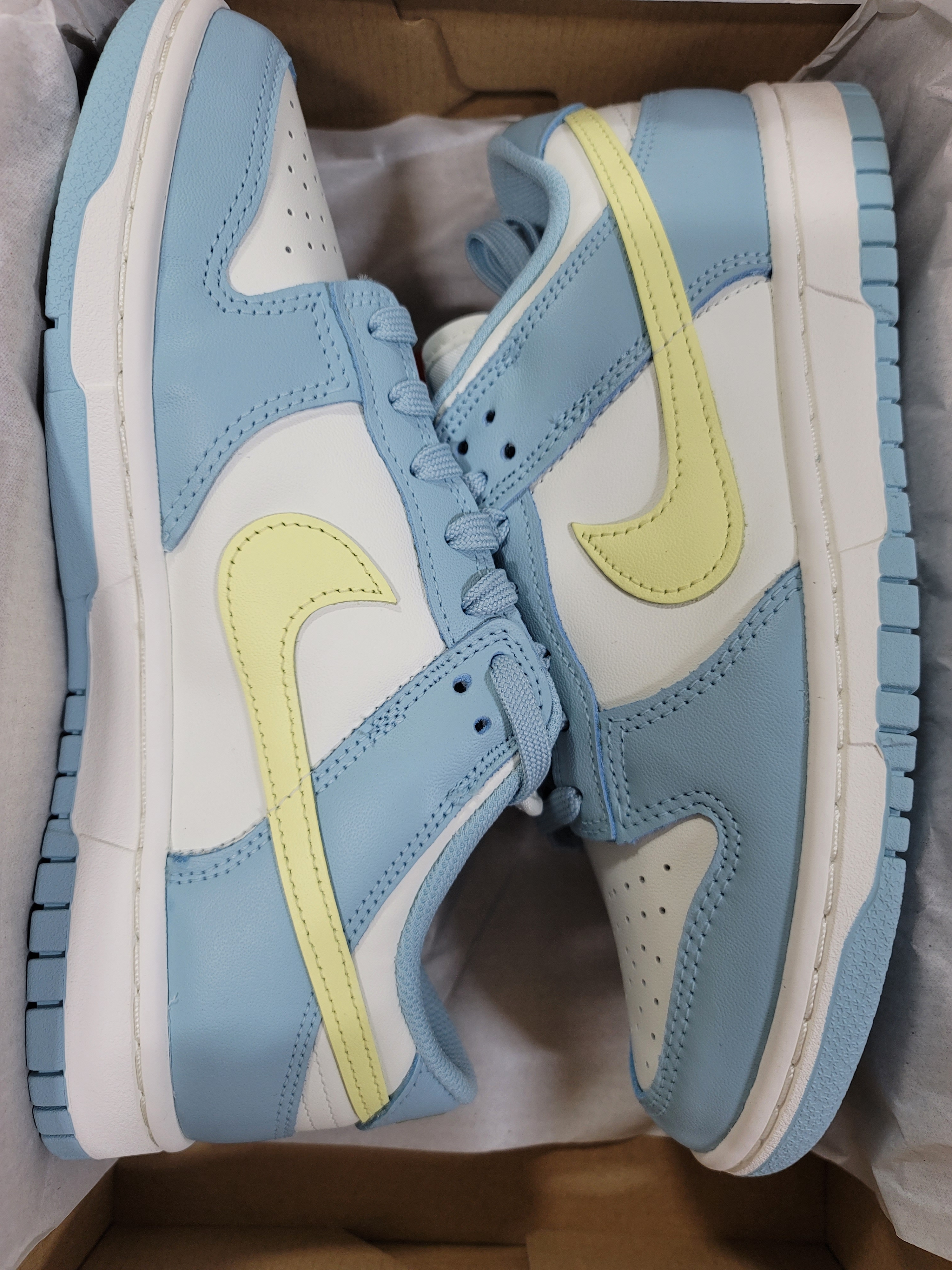 (W) Nike Dunk Low Sail Citron Tint 착용 스타일